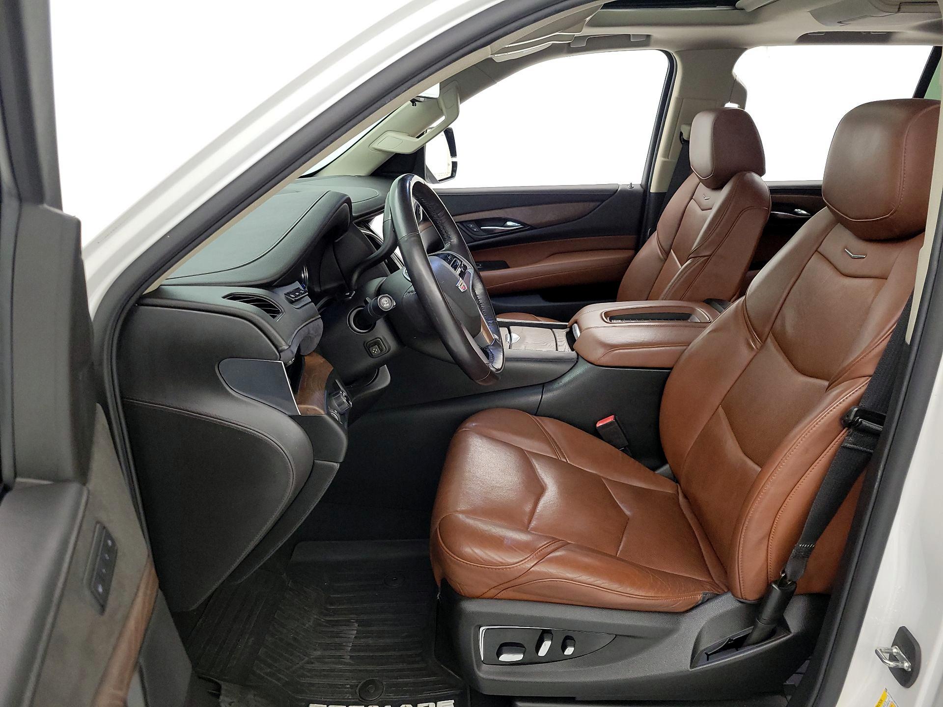 Thumbnail: 2019 Cadillac Escalade - 11