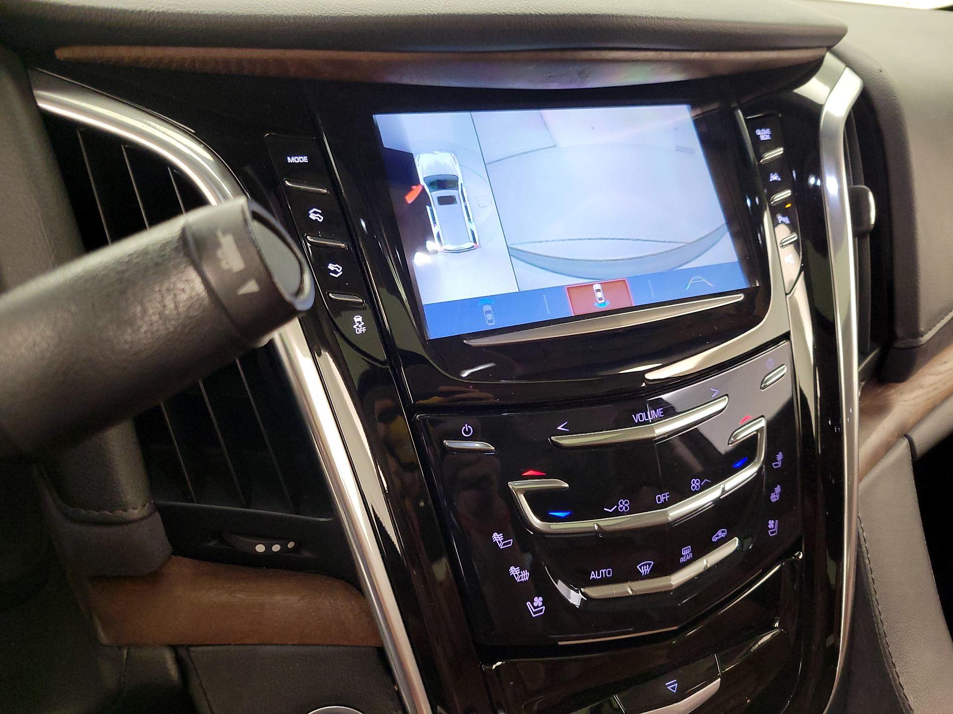 Thumbnail: 2019 Cadillac Escalade - 15