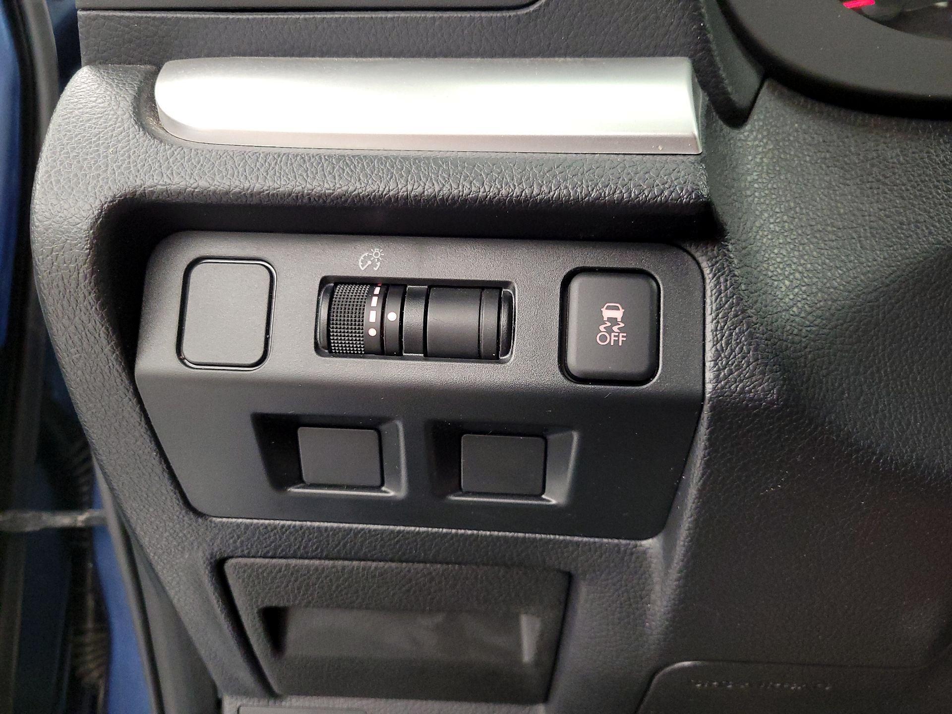 Thumbnail: 2016 Subaru Impreza - 13