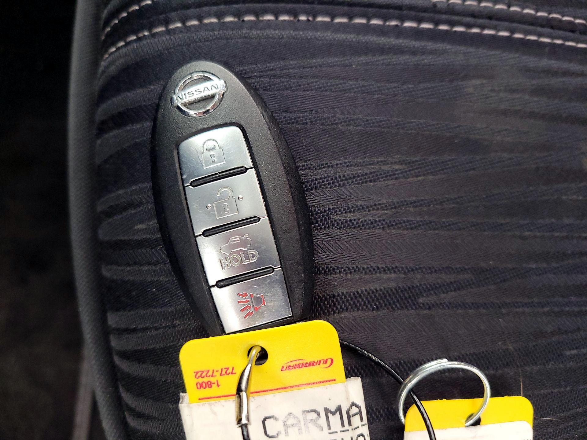 Thumbnail: 2016 Nissan Sentra - 20