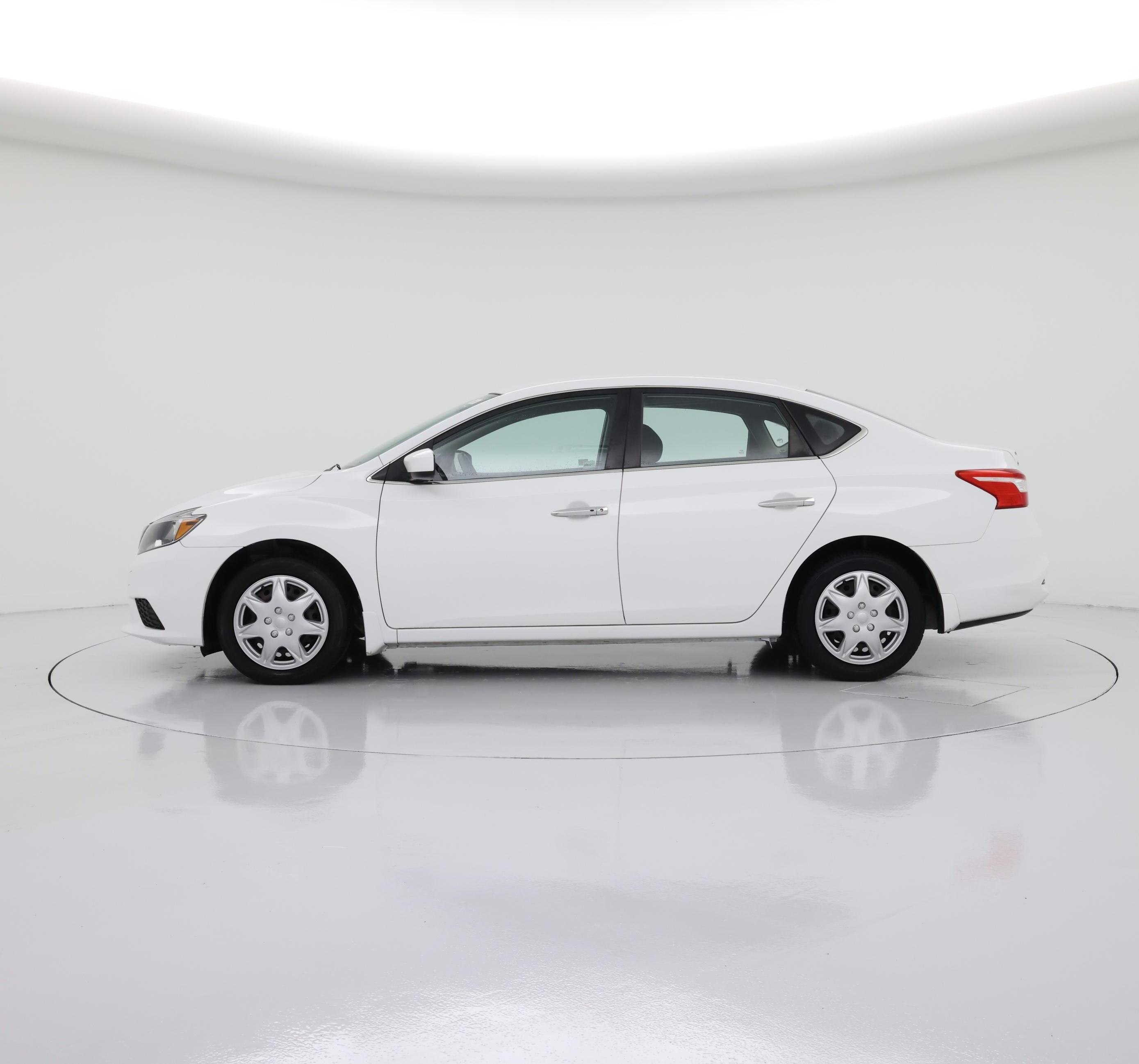 Thumbnail: 2016 Nissan Sentra - 3