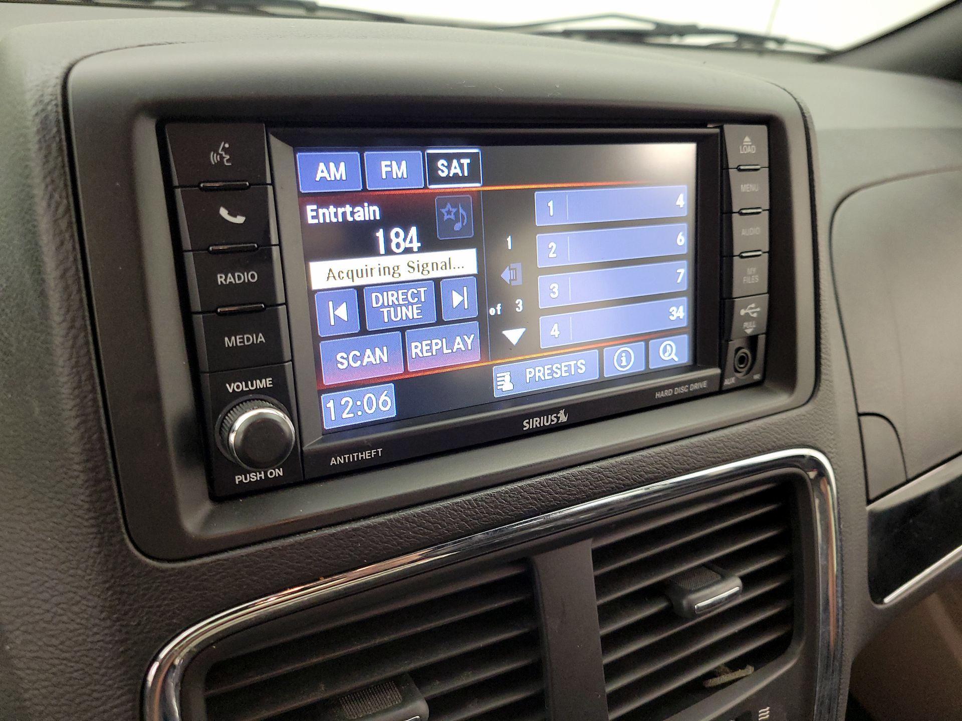 Thumbnail: 2019 Dodge Grand Caravan - 15