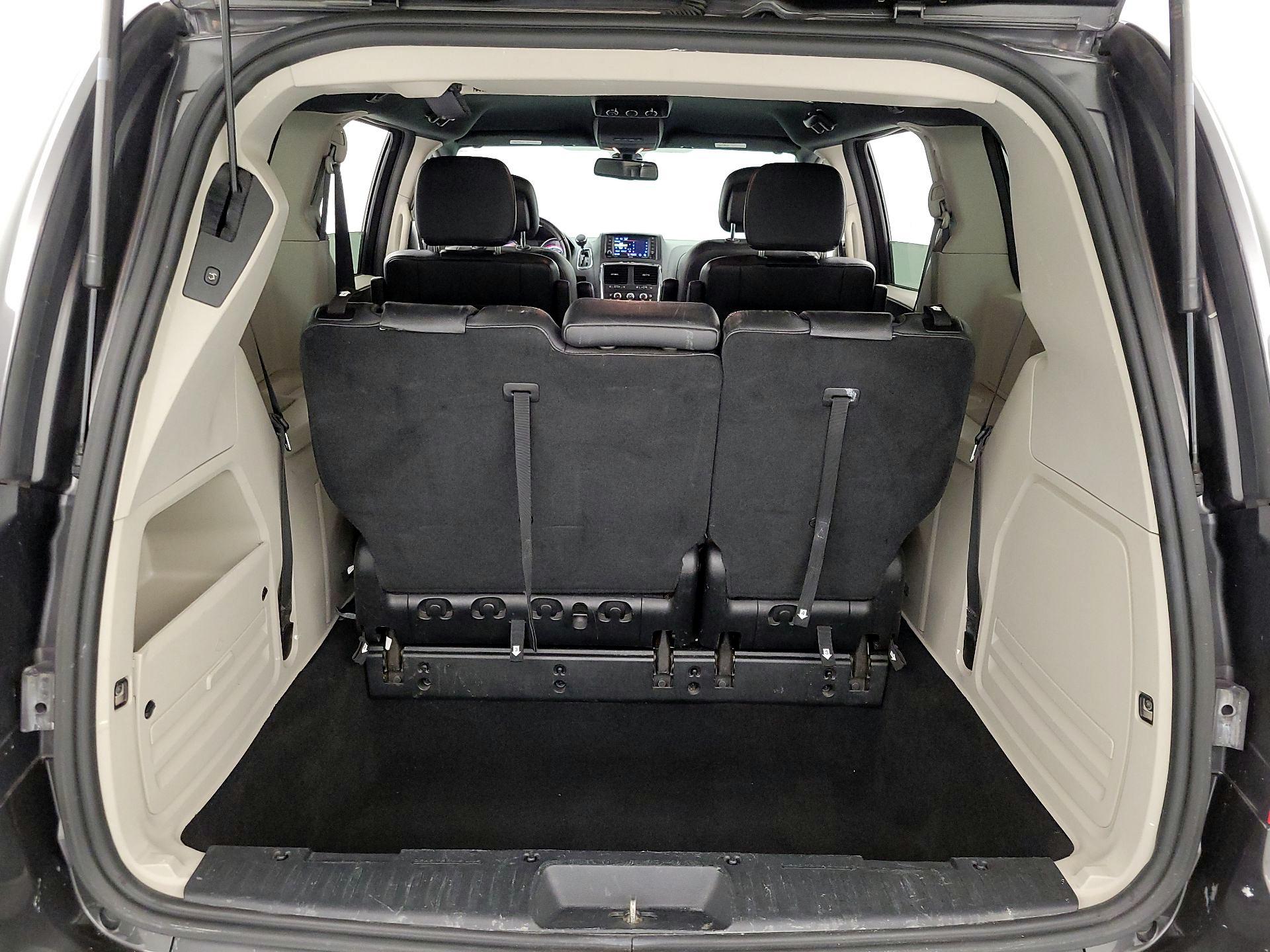 Thumbnail: 2019 Dodge Grand Caravan - 19