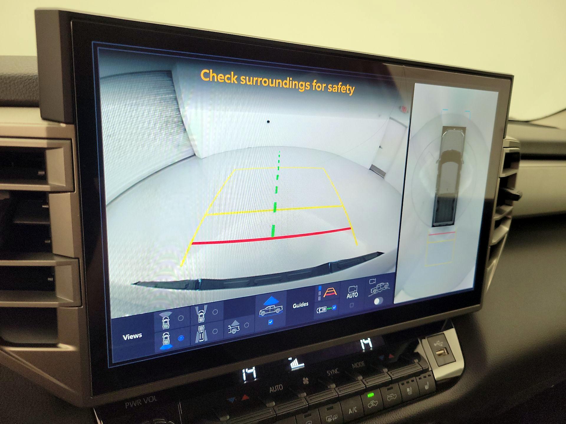 Thumbnail: 2024 Toyota Tundra - 14