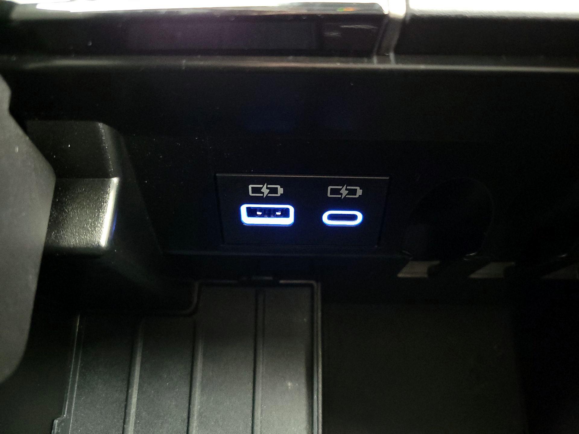 Thumbnail: 2024 Toyota Tundra - 18