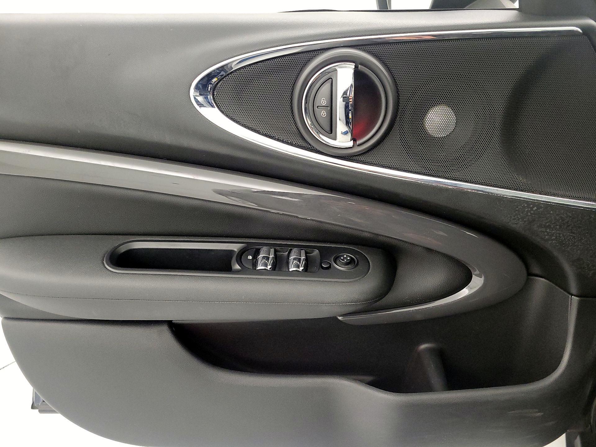 Thumbnail: 2017 MINI Cooper Clubman - 12