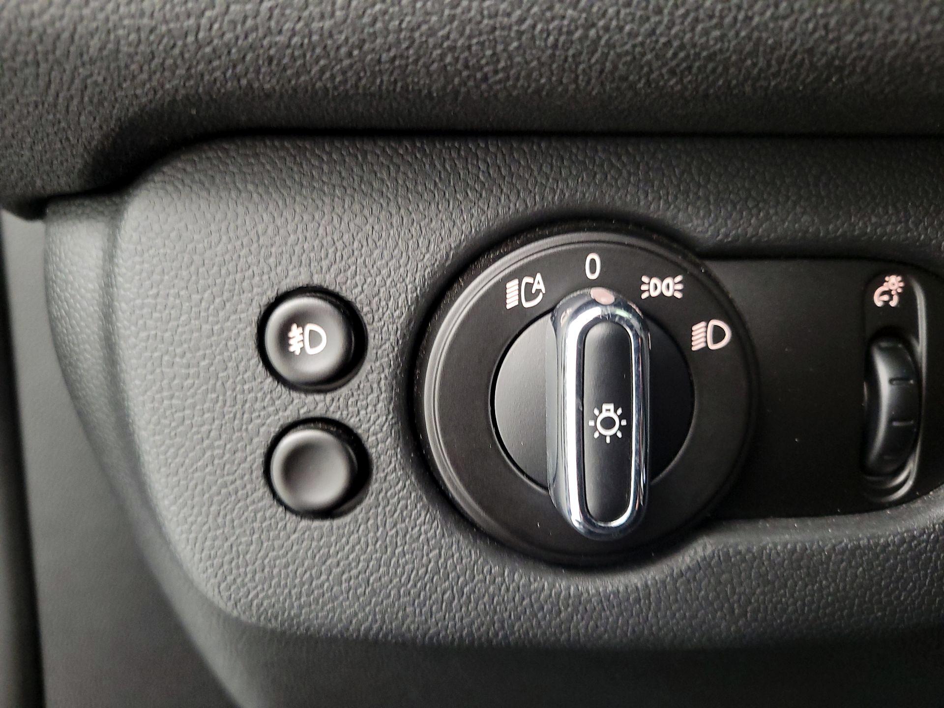 Thumbnail: 2017 MINI Cooper Clubman - 13