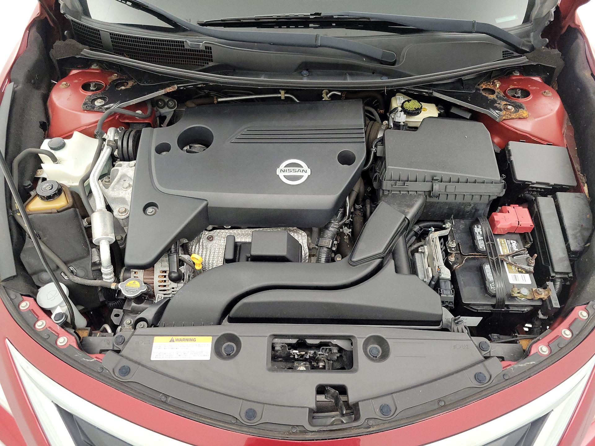 Thumbnail: 2015 Nissan Altima - 20