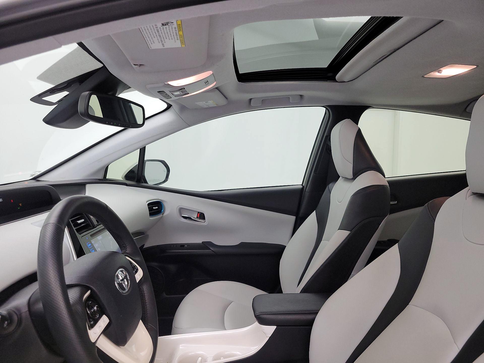 Thumbnail: 2016 Toyota Prius - 19