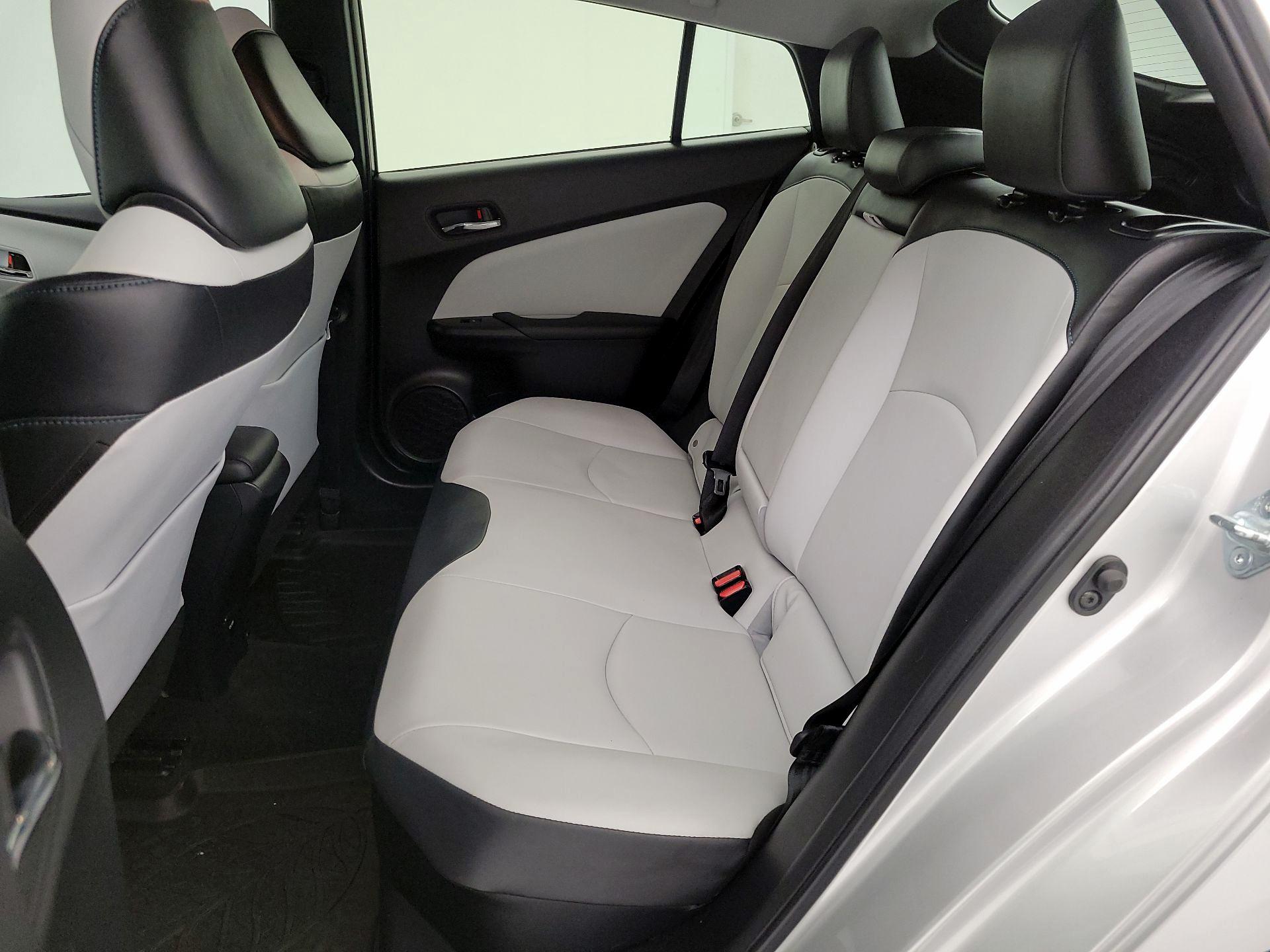 Thumbnail: 2016 Toyota Prius - 20