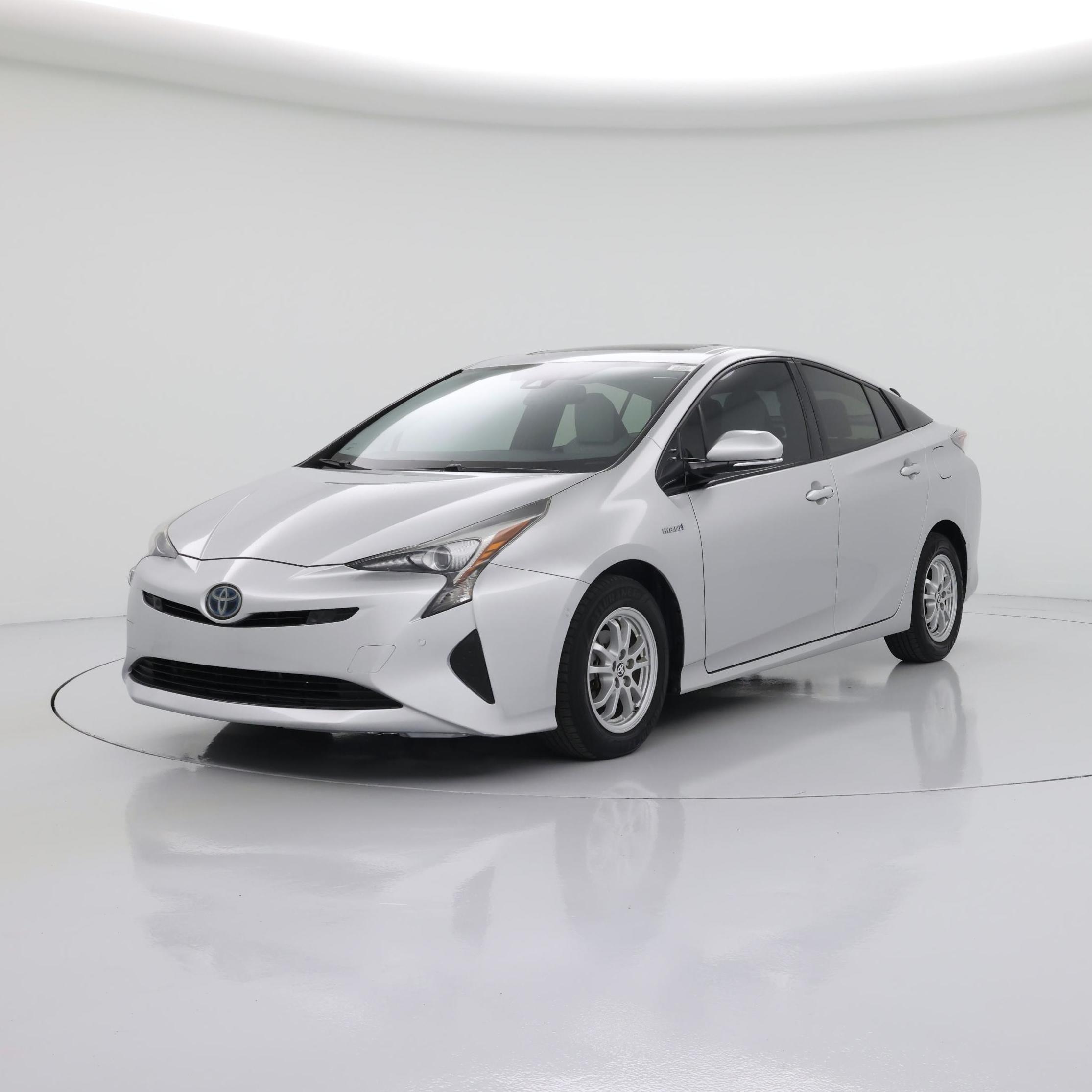Thumbnail: 2016 Toyota Prius - 4