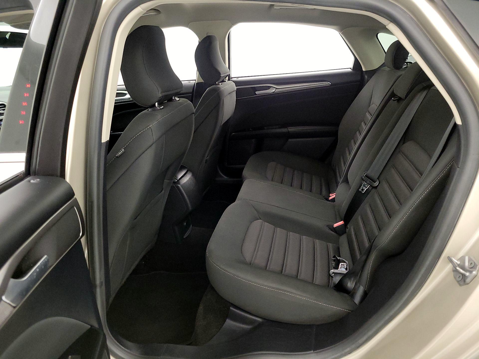 Thumbnail: 2017 Ford Fusion - 19