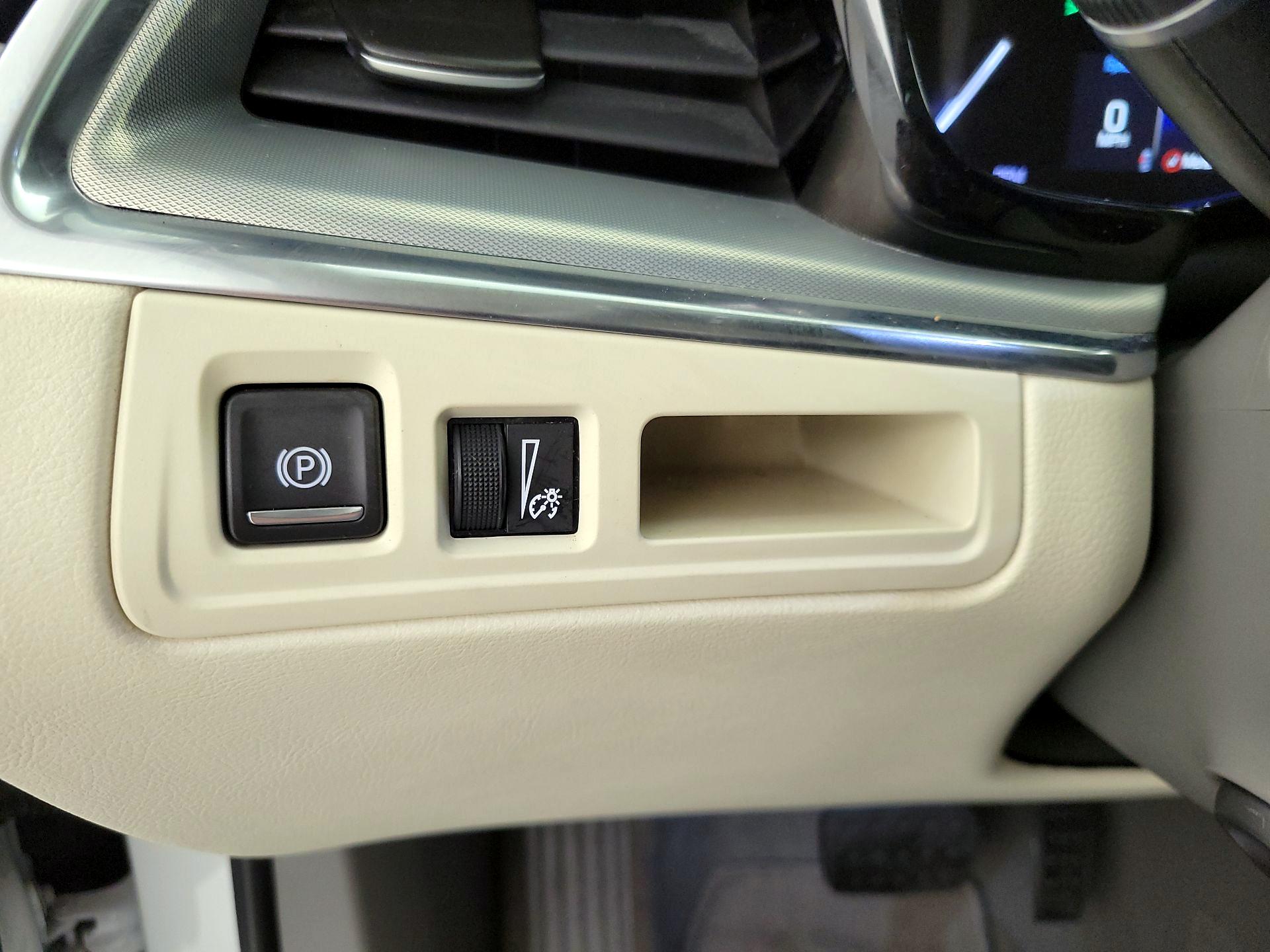 Thumbnail: 2019 Cadillac XT5 - 13