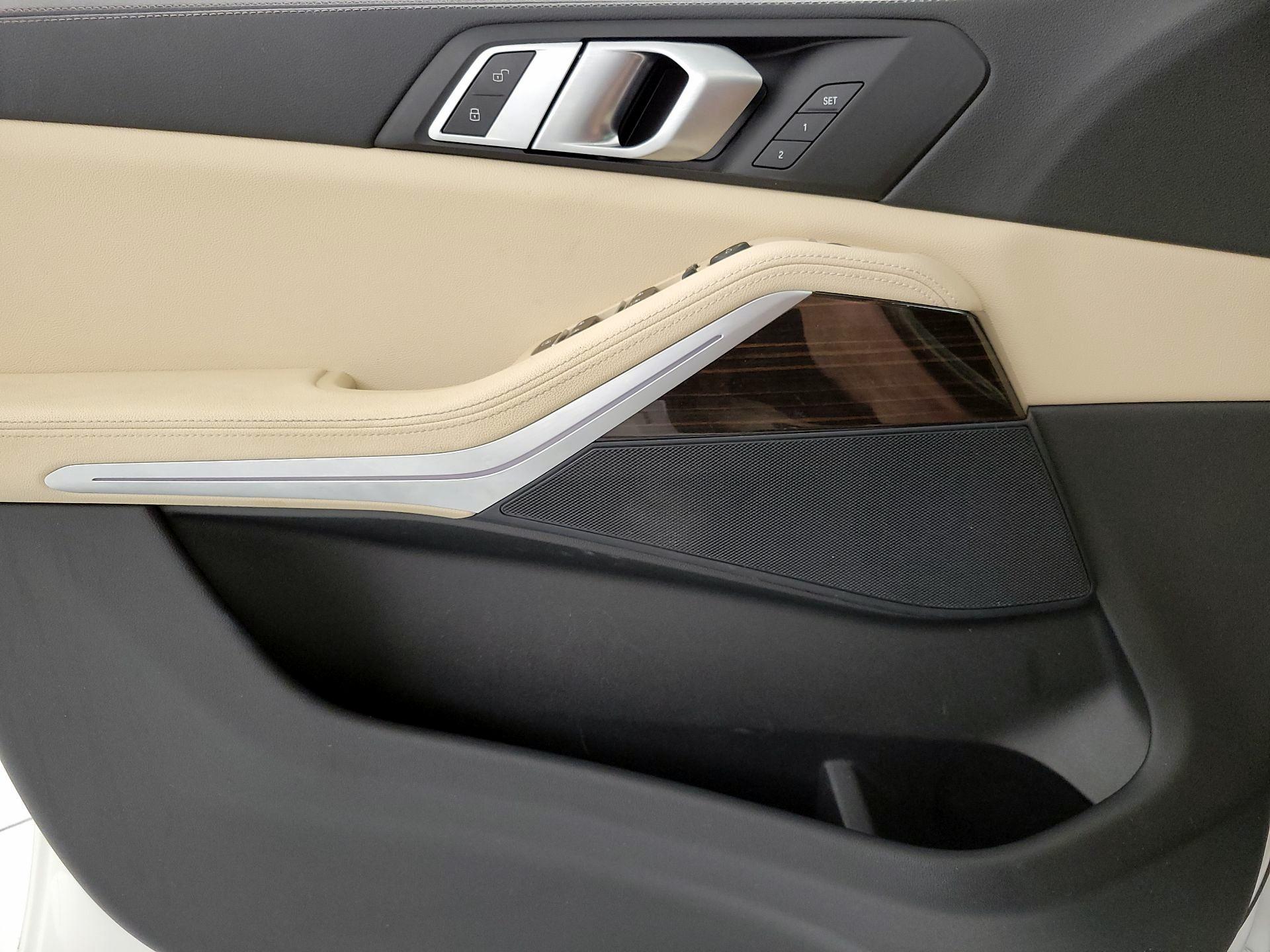 Thumbnail: 2020 BMW X5 - 12