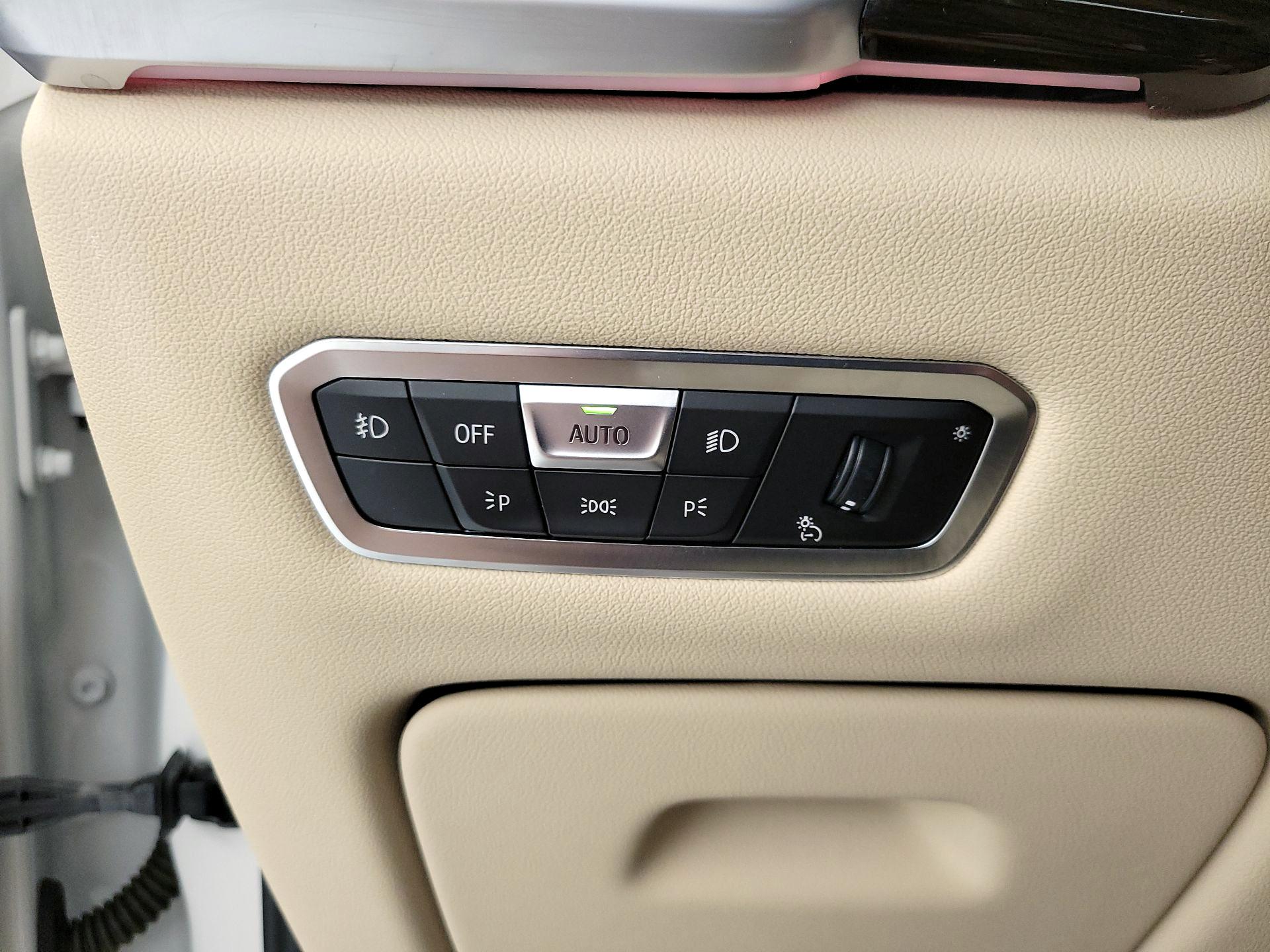 Thumbnail: 2020 BMW X5 - 13