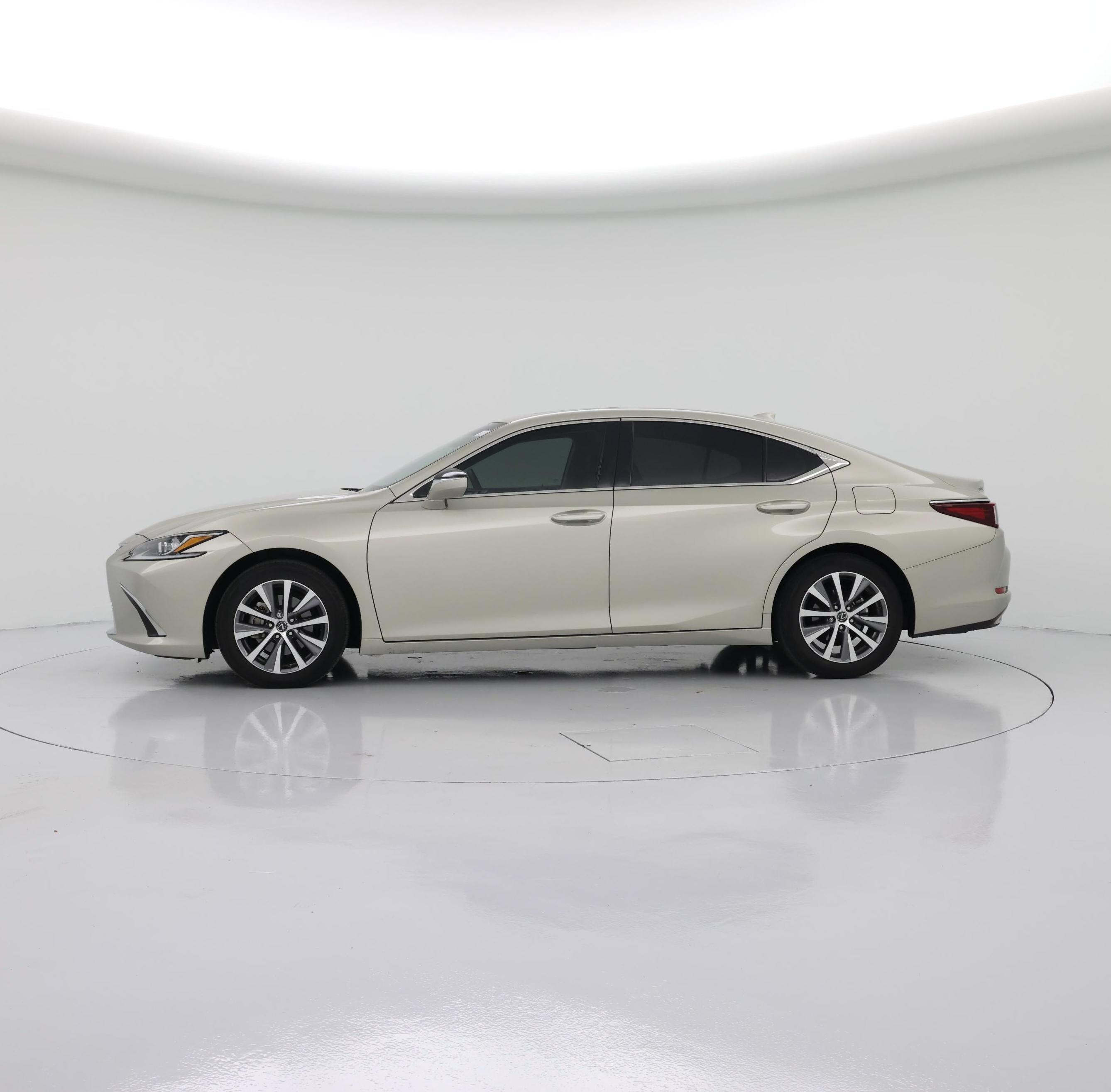 Thumbnail: 2021 Lexus ES - 3