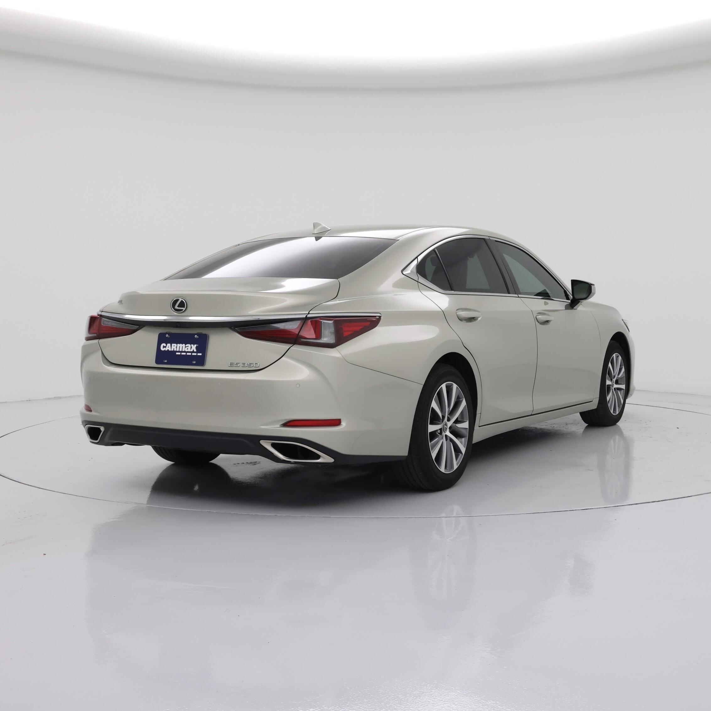 Thumbnail: 2021 Lexus ES - 8