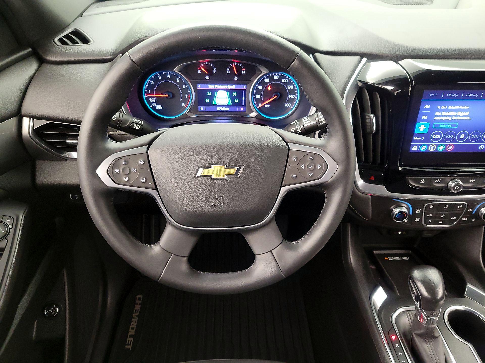 Thumbnail: 2022 Chevrolet Traverse - 10