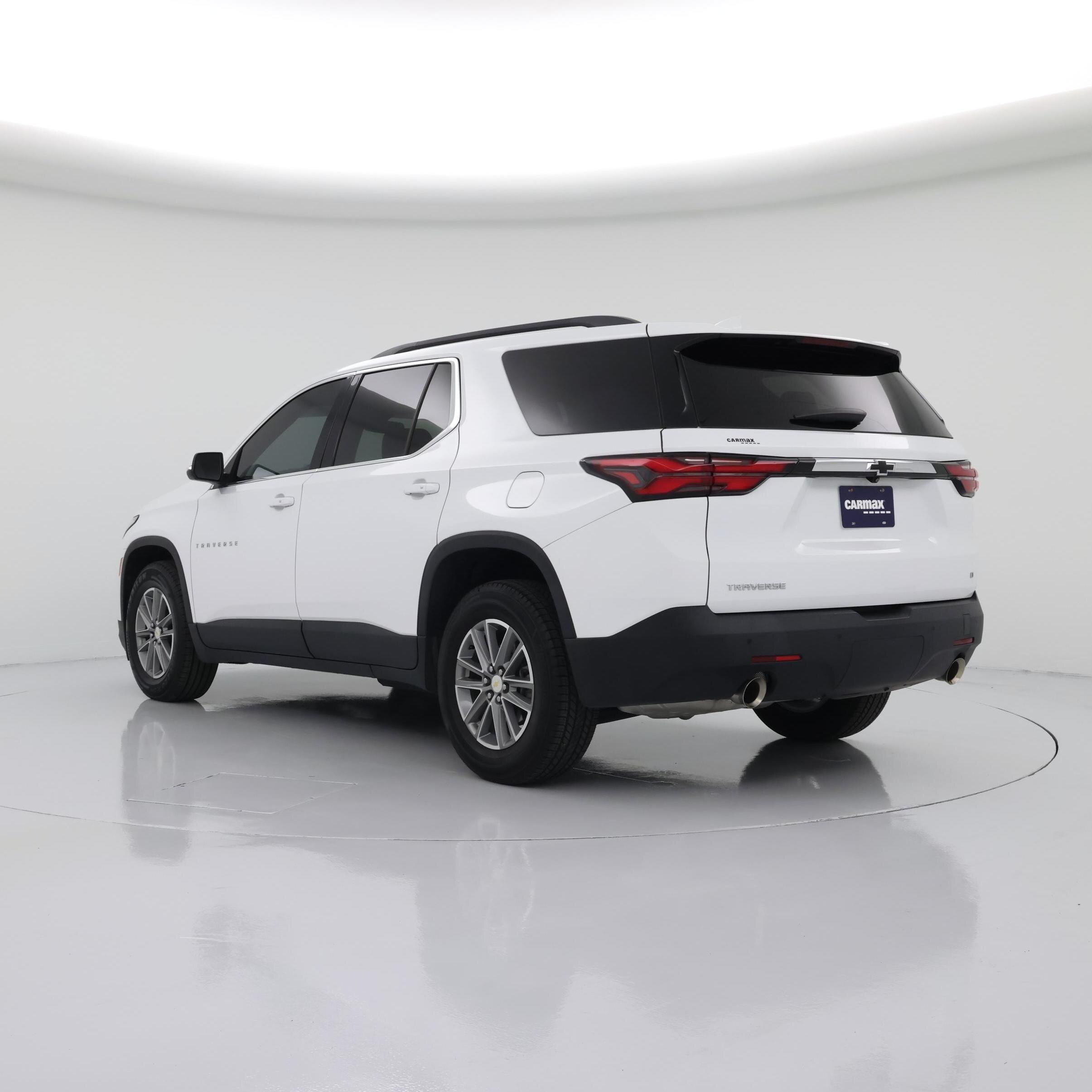 Thumbnail: 2022 Chevrolet Traverse - 2
