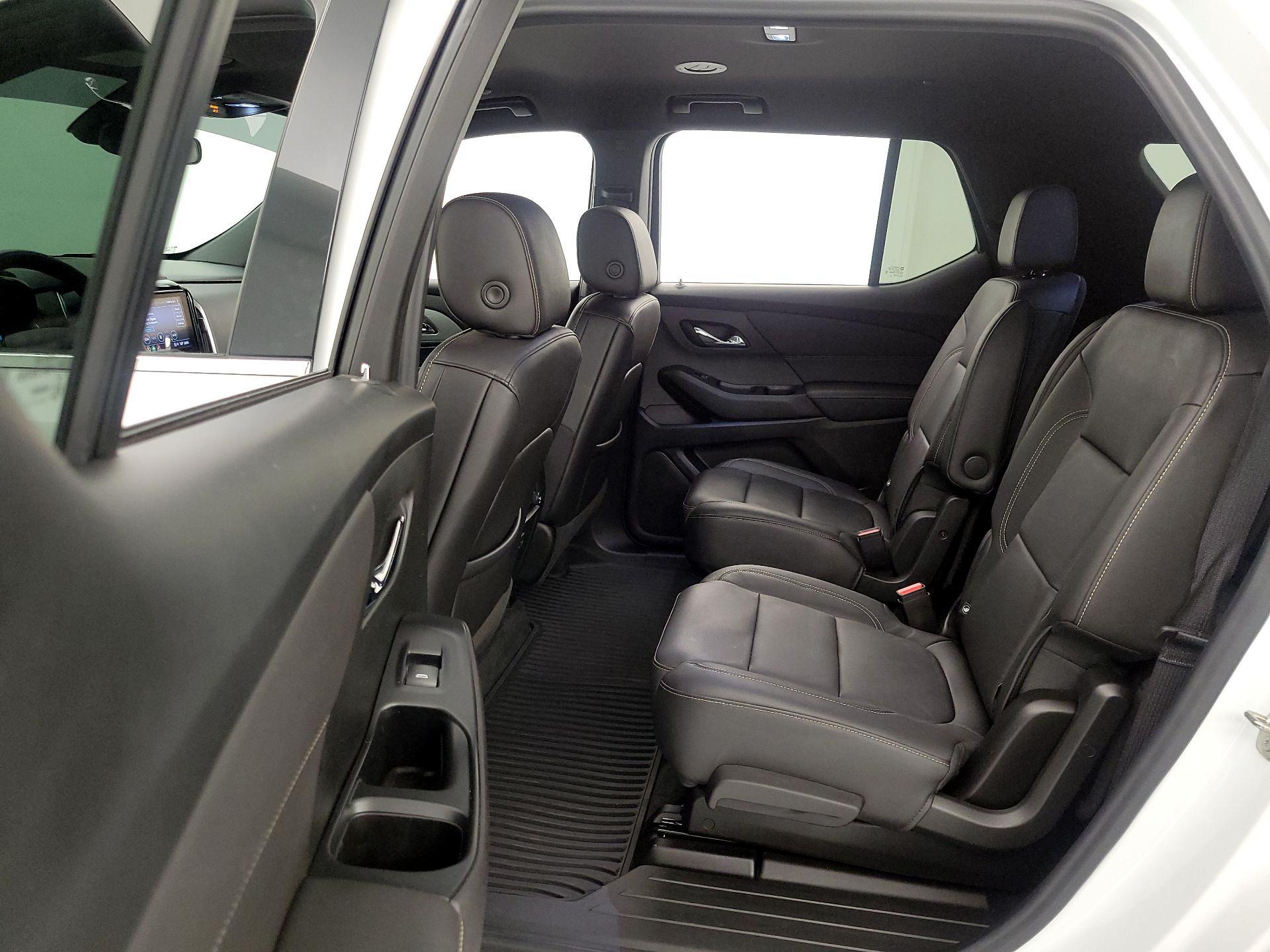 Thumbnail: 2022 Chevrolet Traverse - 19