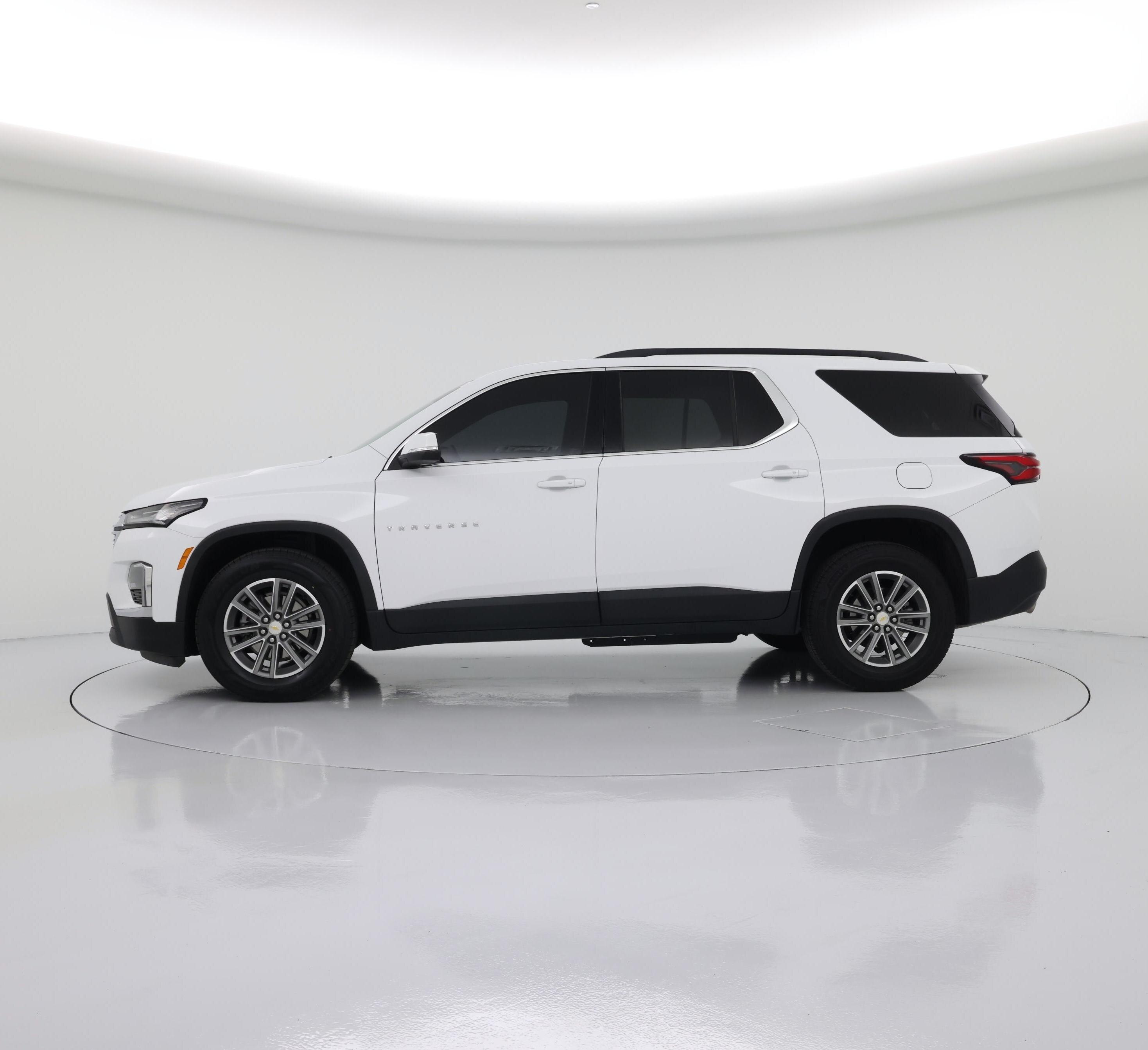 Thumbnail: 2022 Chevrolet Traverse - 3