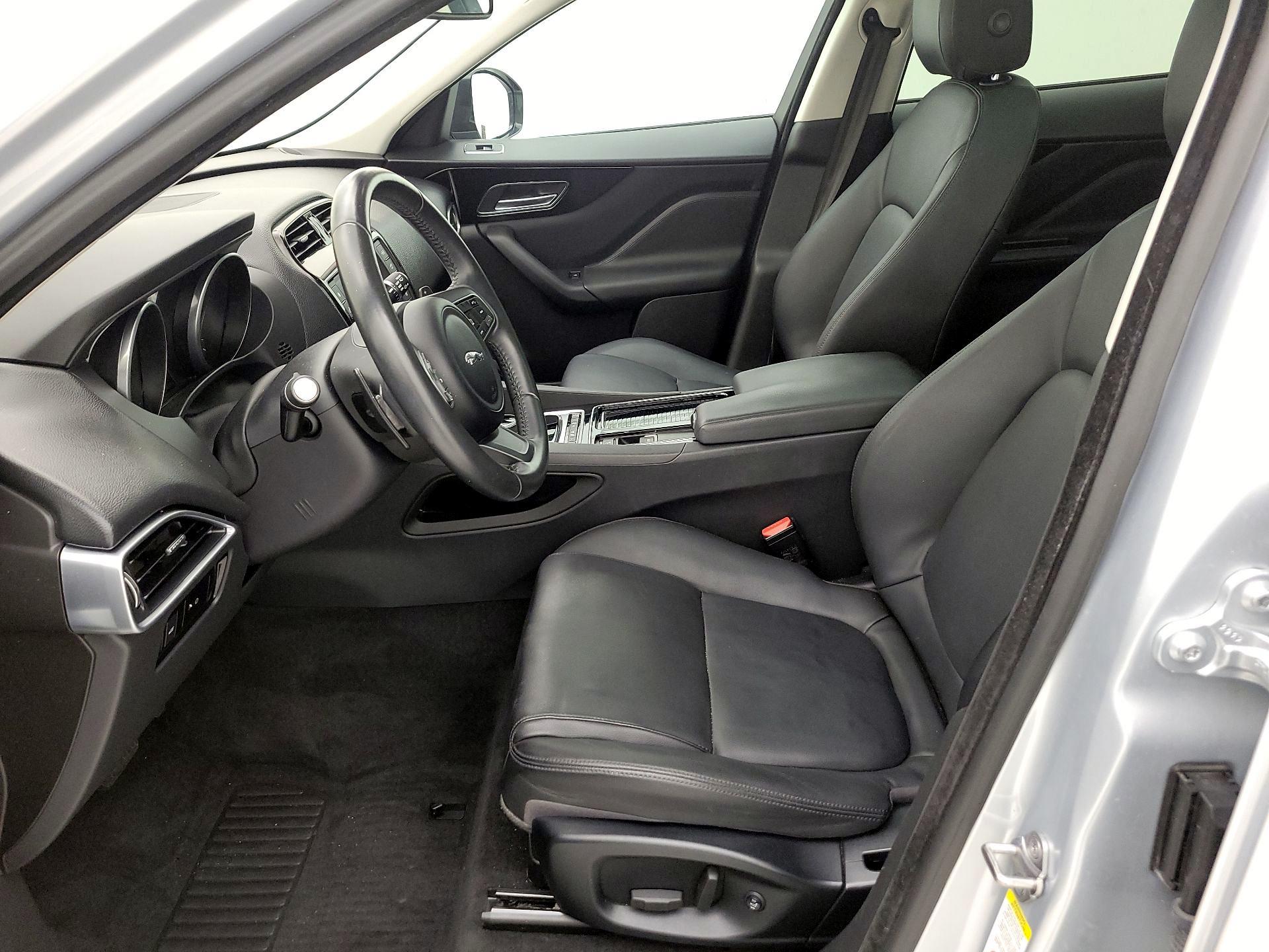 Thumbnail: 2018 Jaguar F-Pace - 11