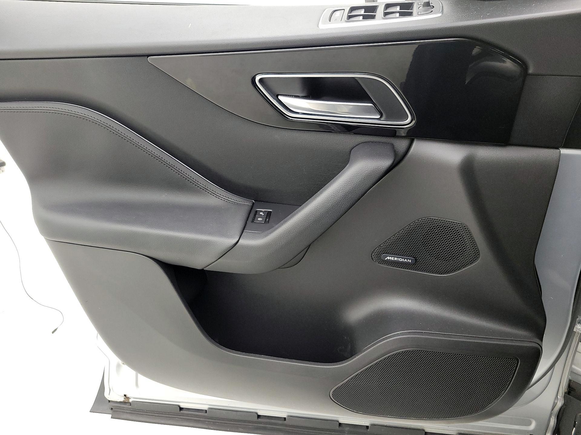 Thumbnail: 2018 Jaguar F-Pace - 12