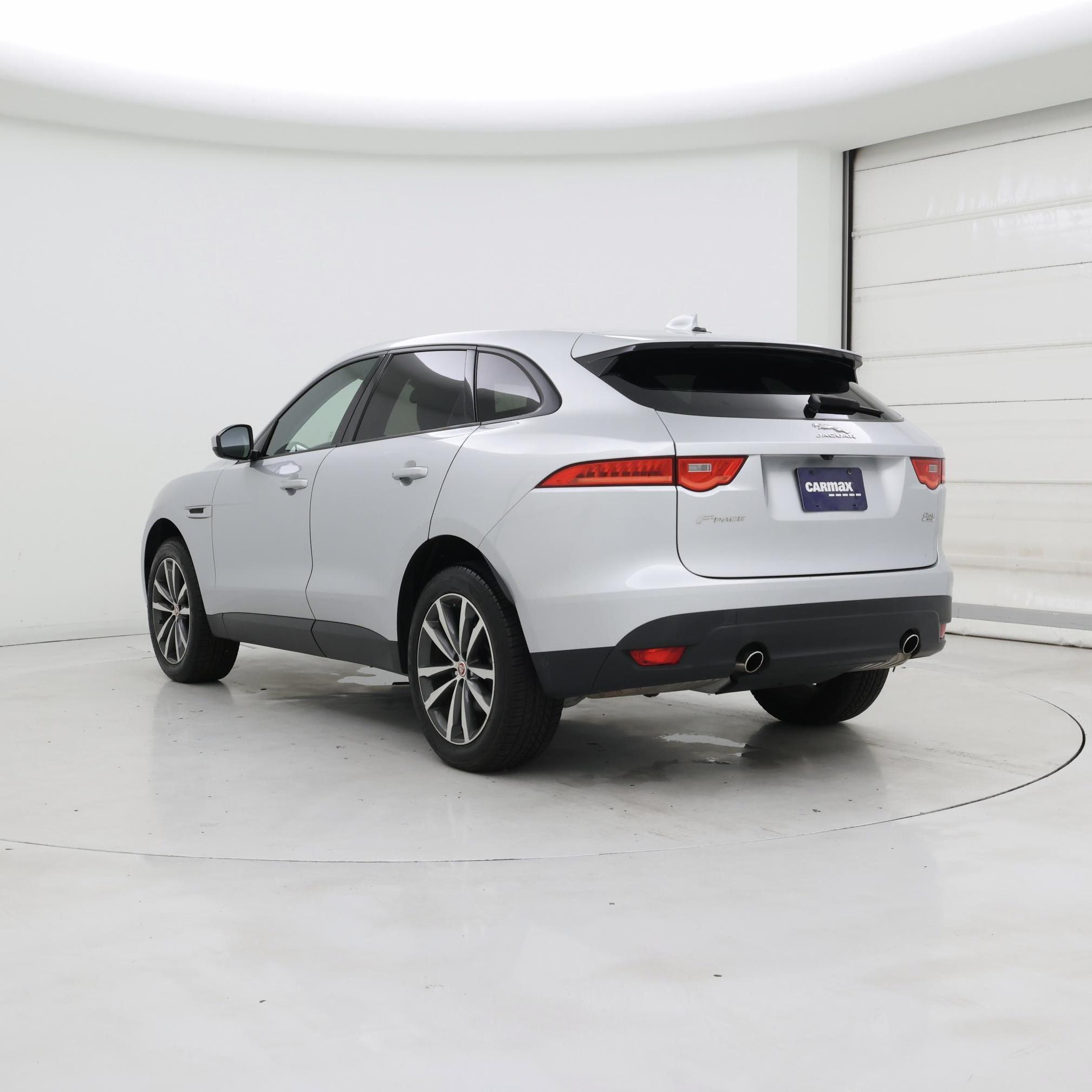 Thumbnail: 2018 Jaguar F-Pace - 2