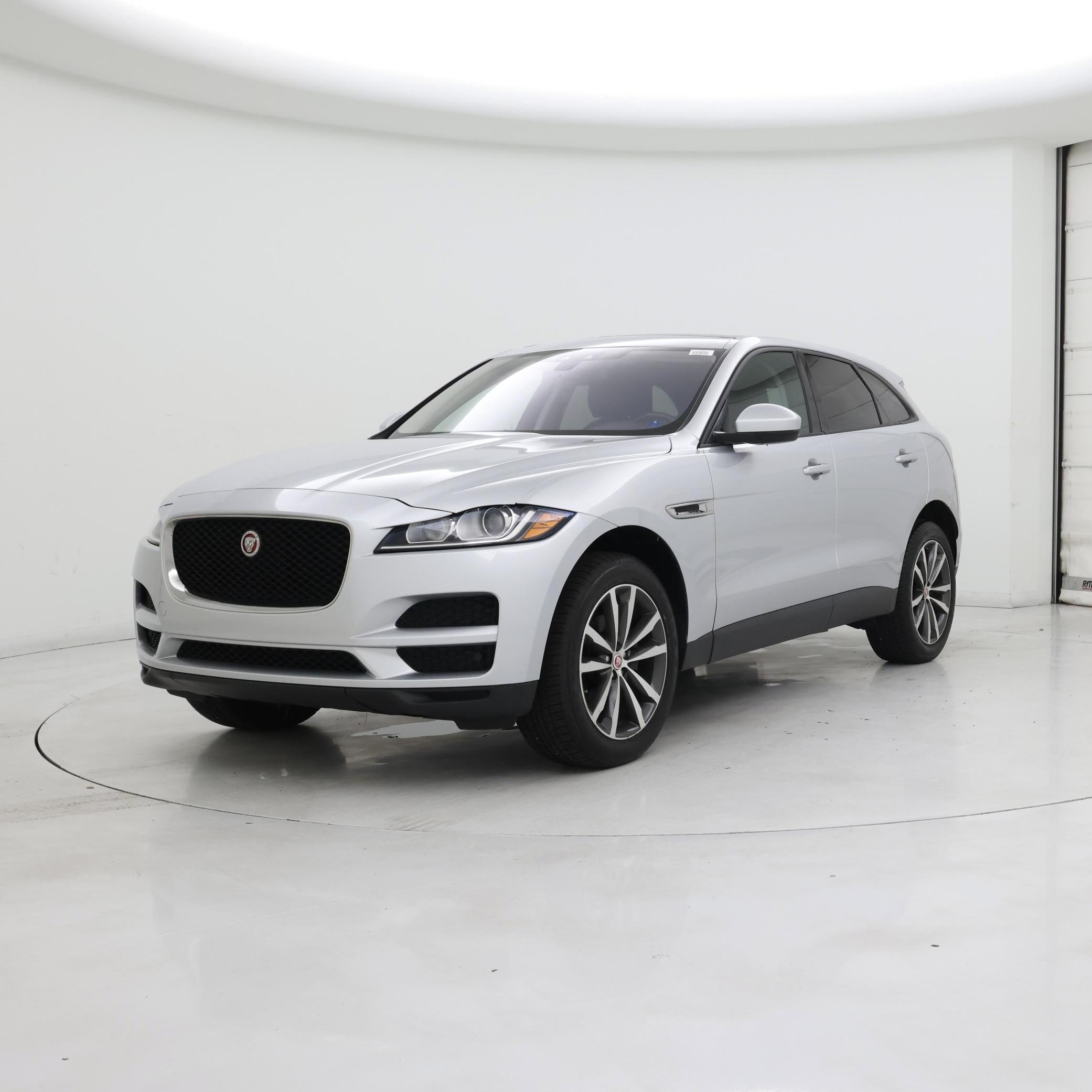 Thumbnail: 2018 Jaguar F-Pace - 4