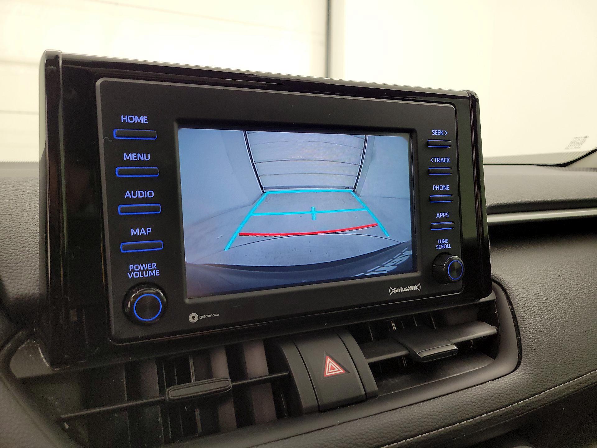 Thumbnail: 2021 Toyota RAV4 - 15