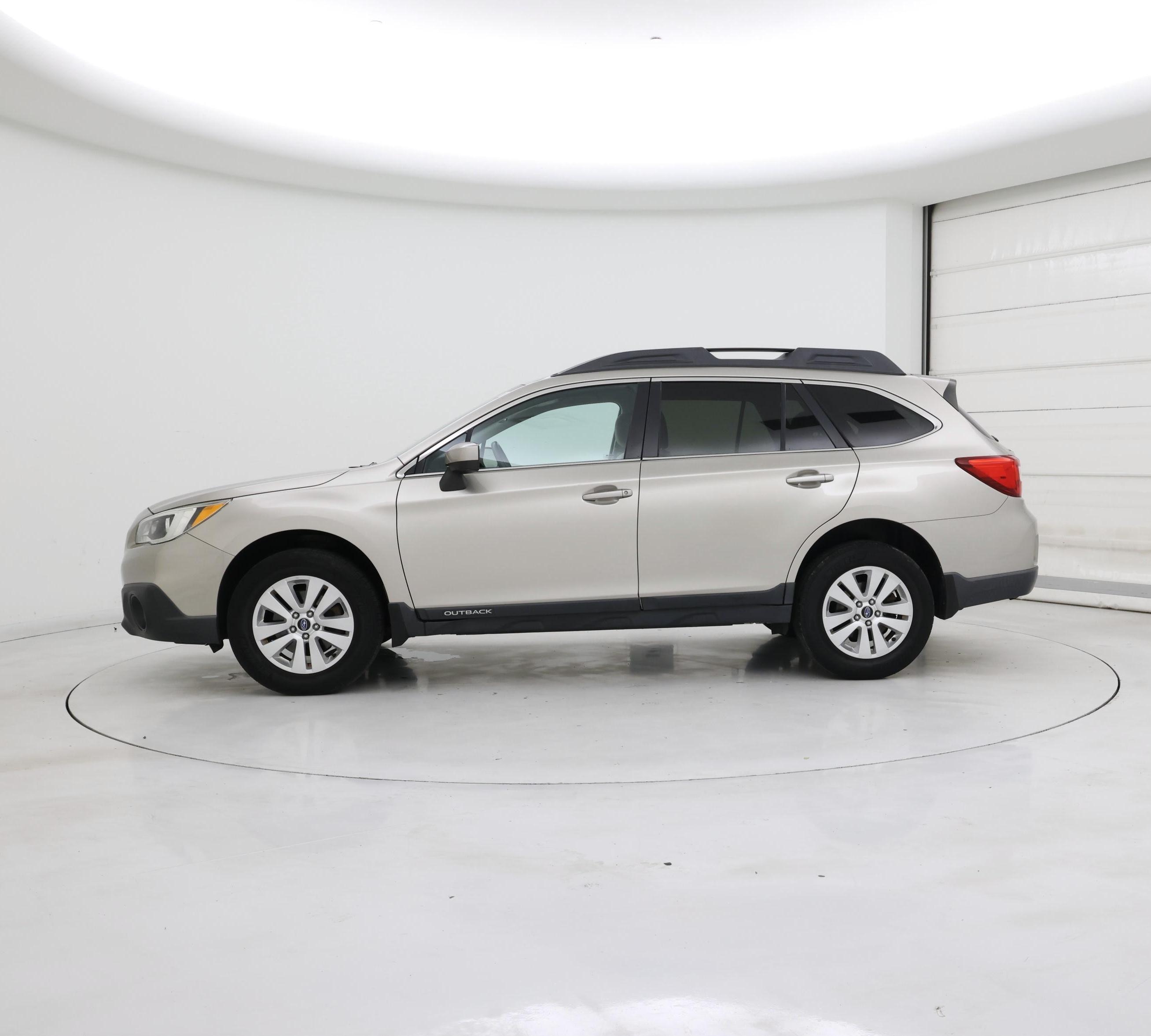 Thumbnail: 2016 Subaru Outback - 3