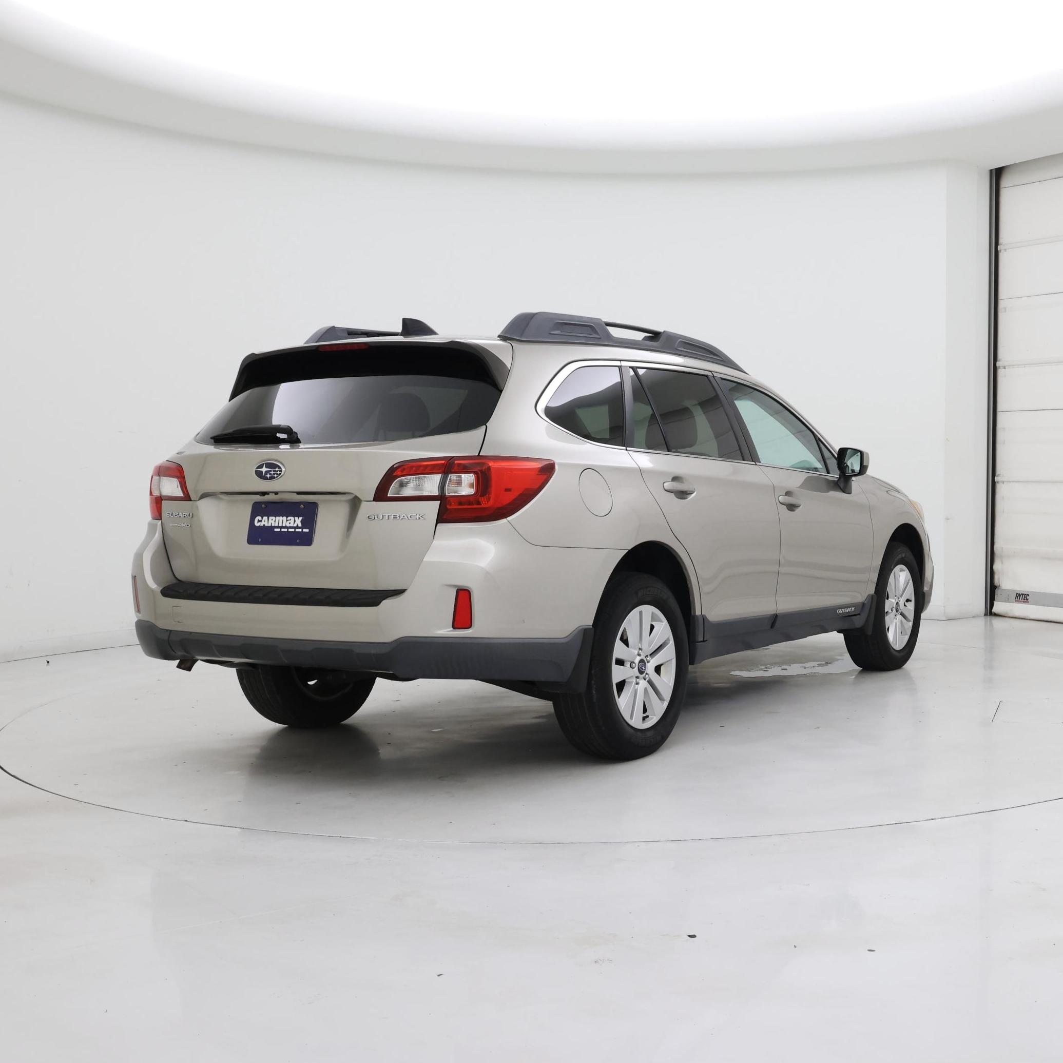 Thumbnail: 2016 Subaru Outback - 8