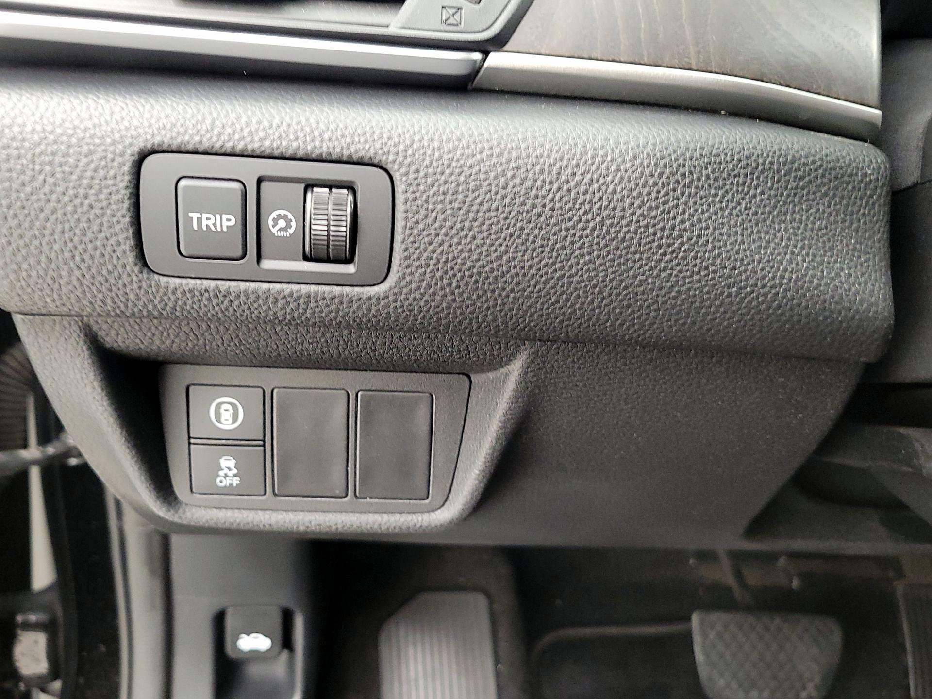 Thumbnail: 2018 Honda Accord - 13