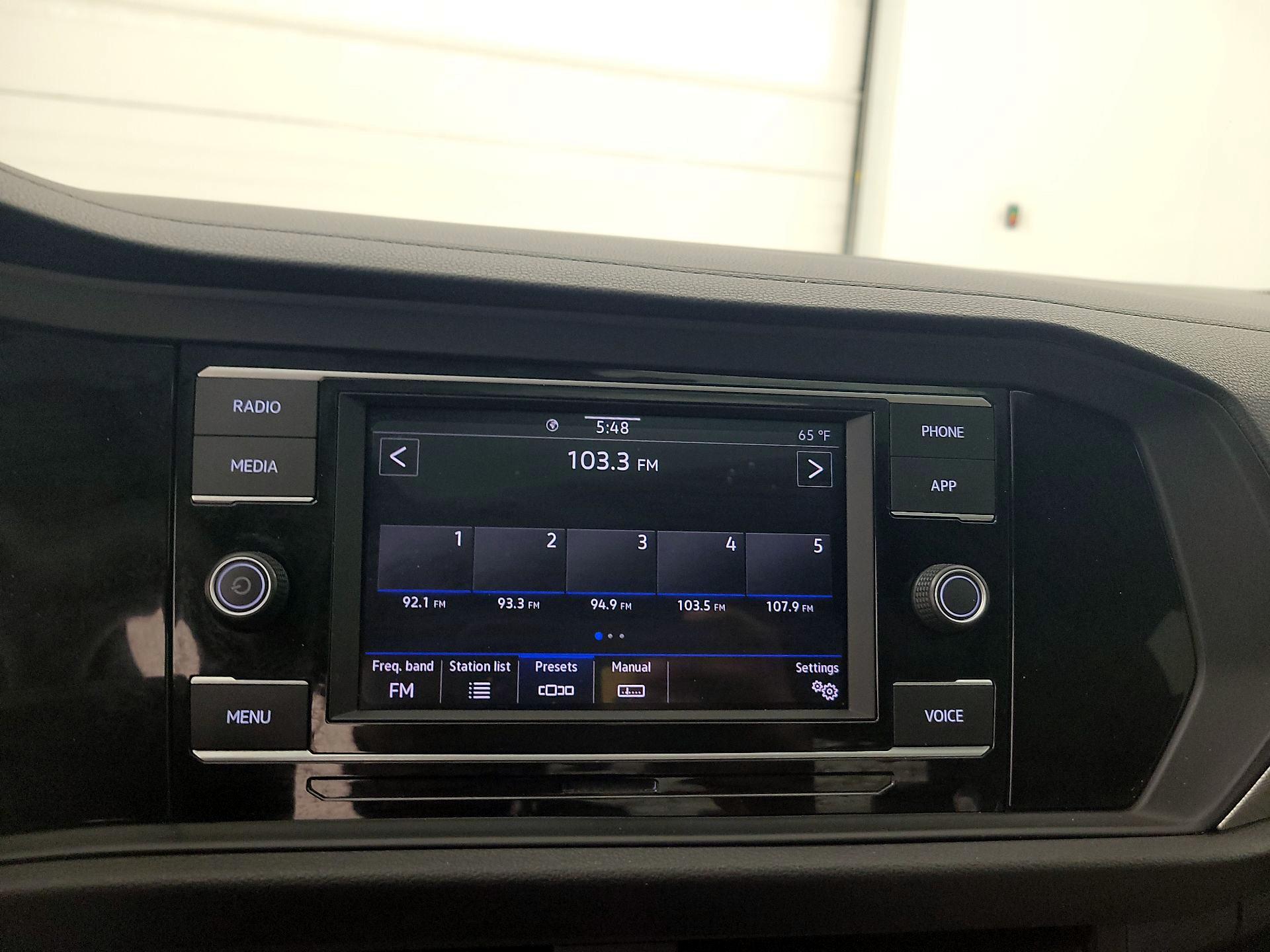 Thumbnail: 2020 Volkswagen Jetta - 15