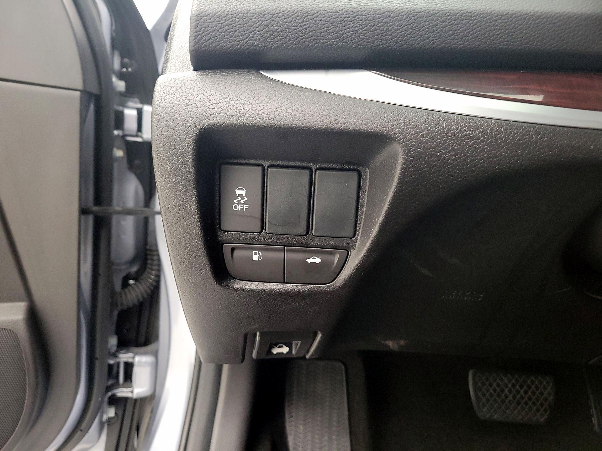 Thumbnail: 2015 Acura TLX - 13