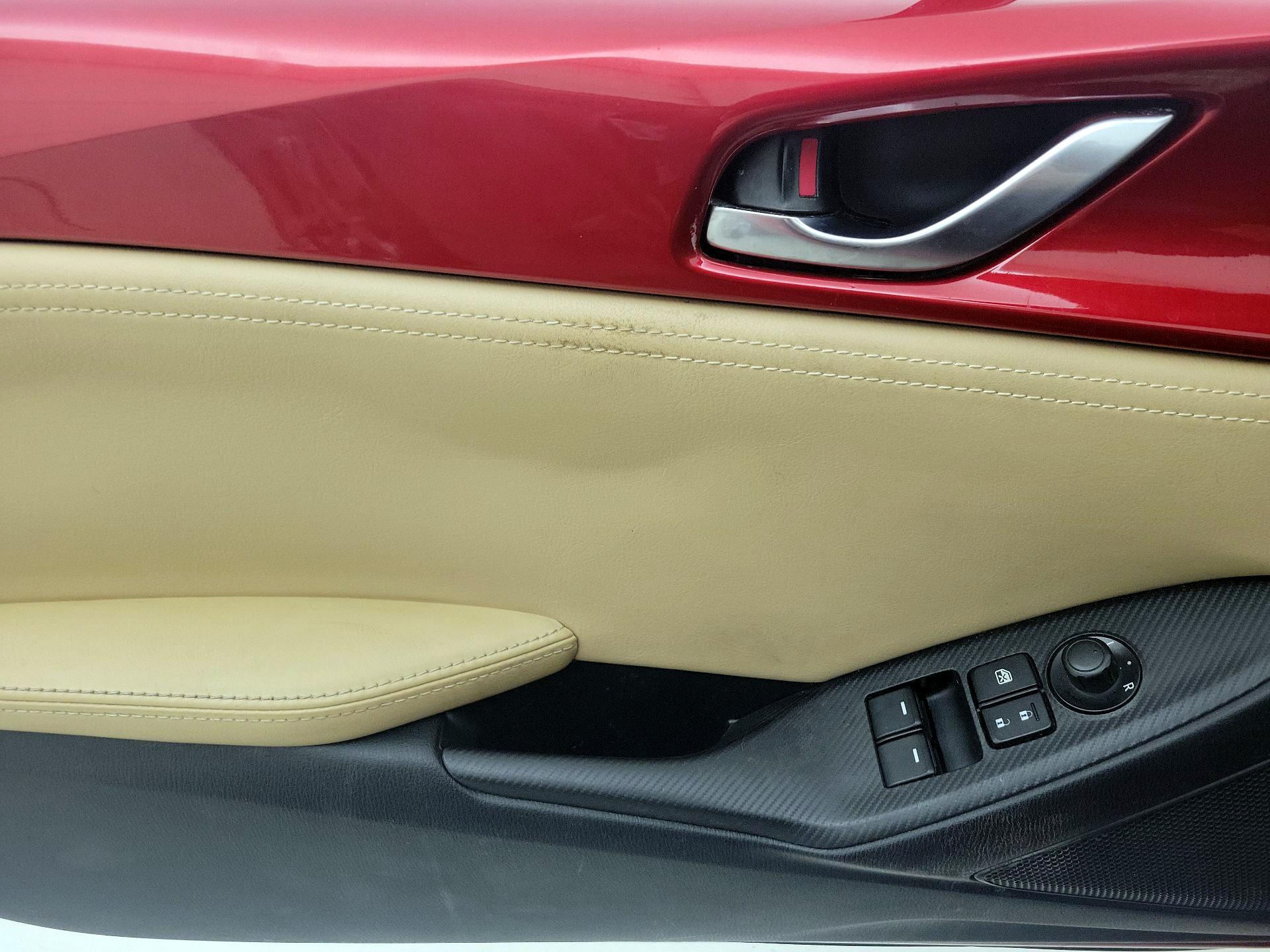 Thumbnail: 2016 Mazda MX-5 Miata - 12