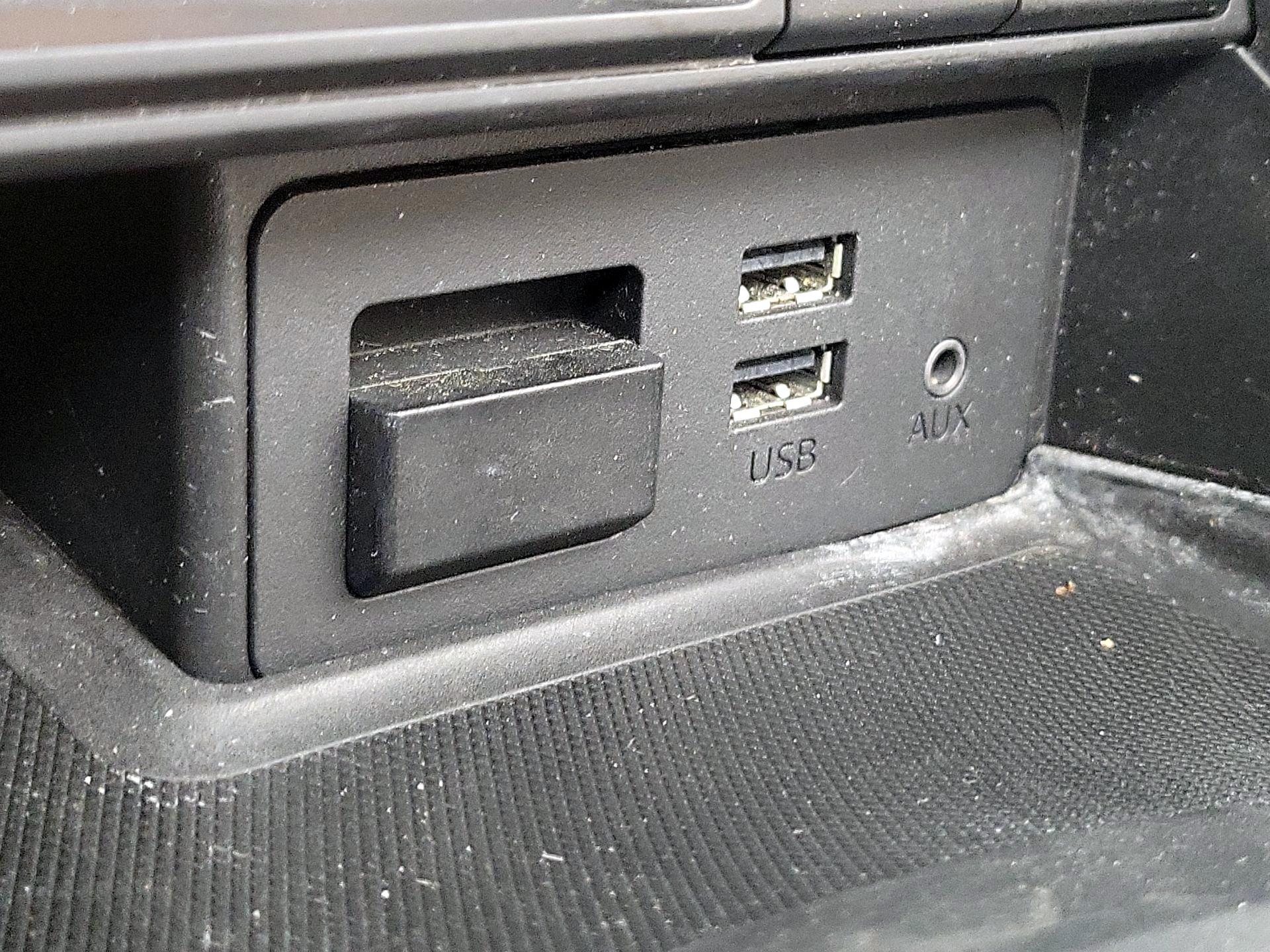 Thumbnail: 2016 Mazda MX-5 Miata - 17