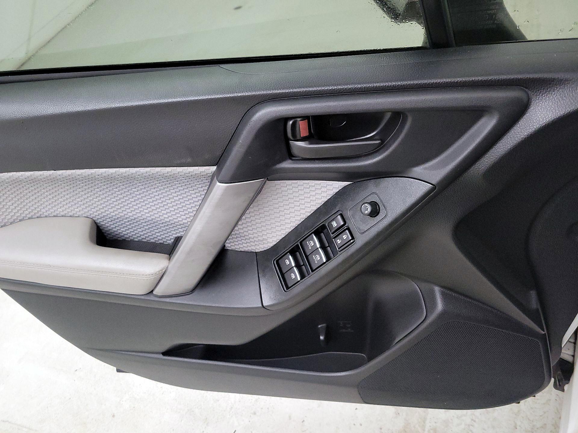 Thumbnail: 2018 Subaru Forester - 12