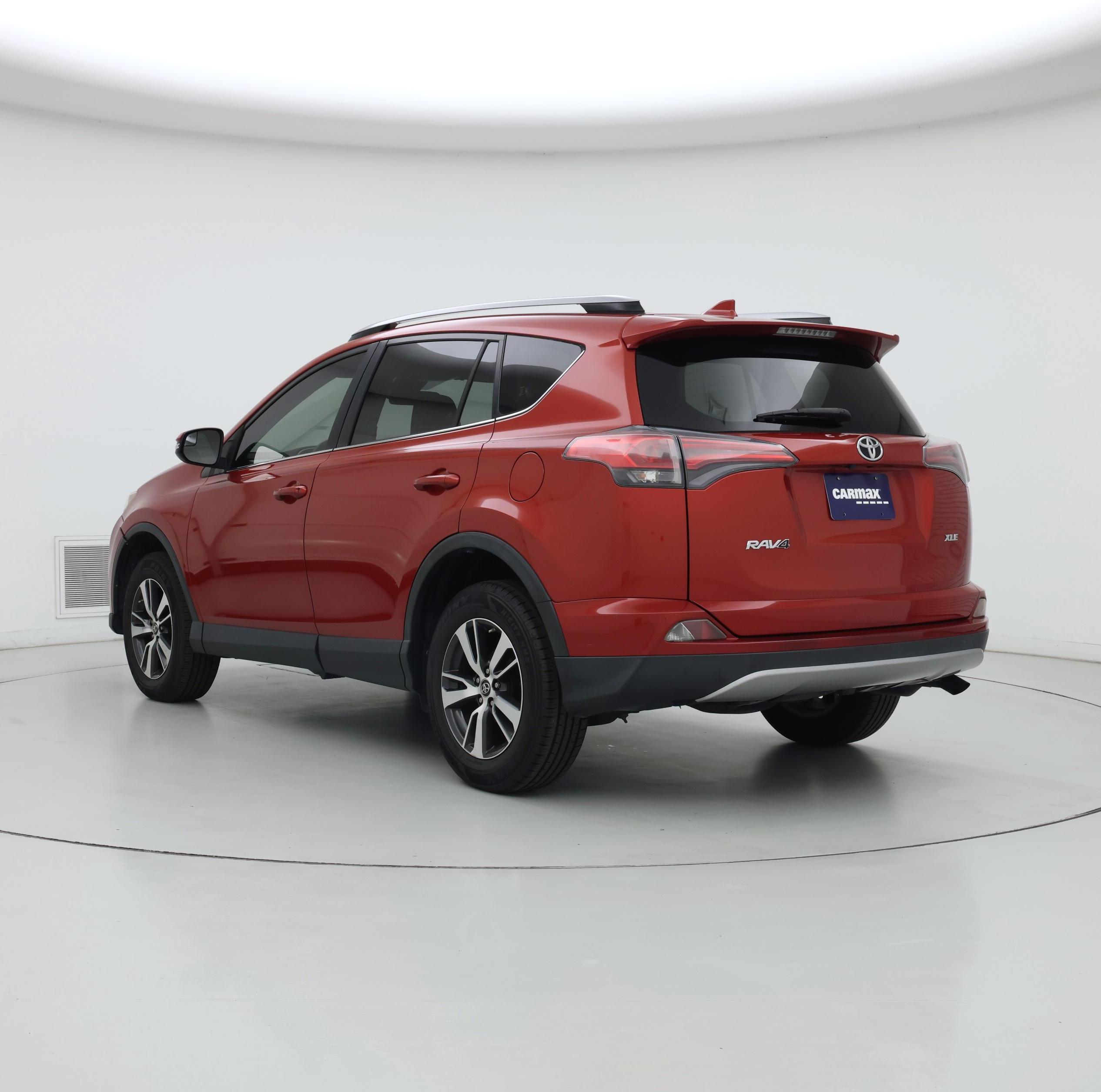 Thumbnail: 2017 Toyota RAV4 - 2