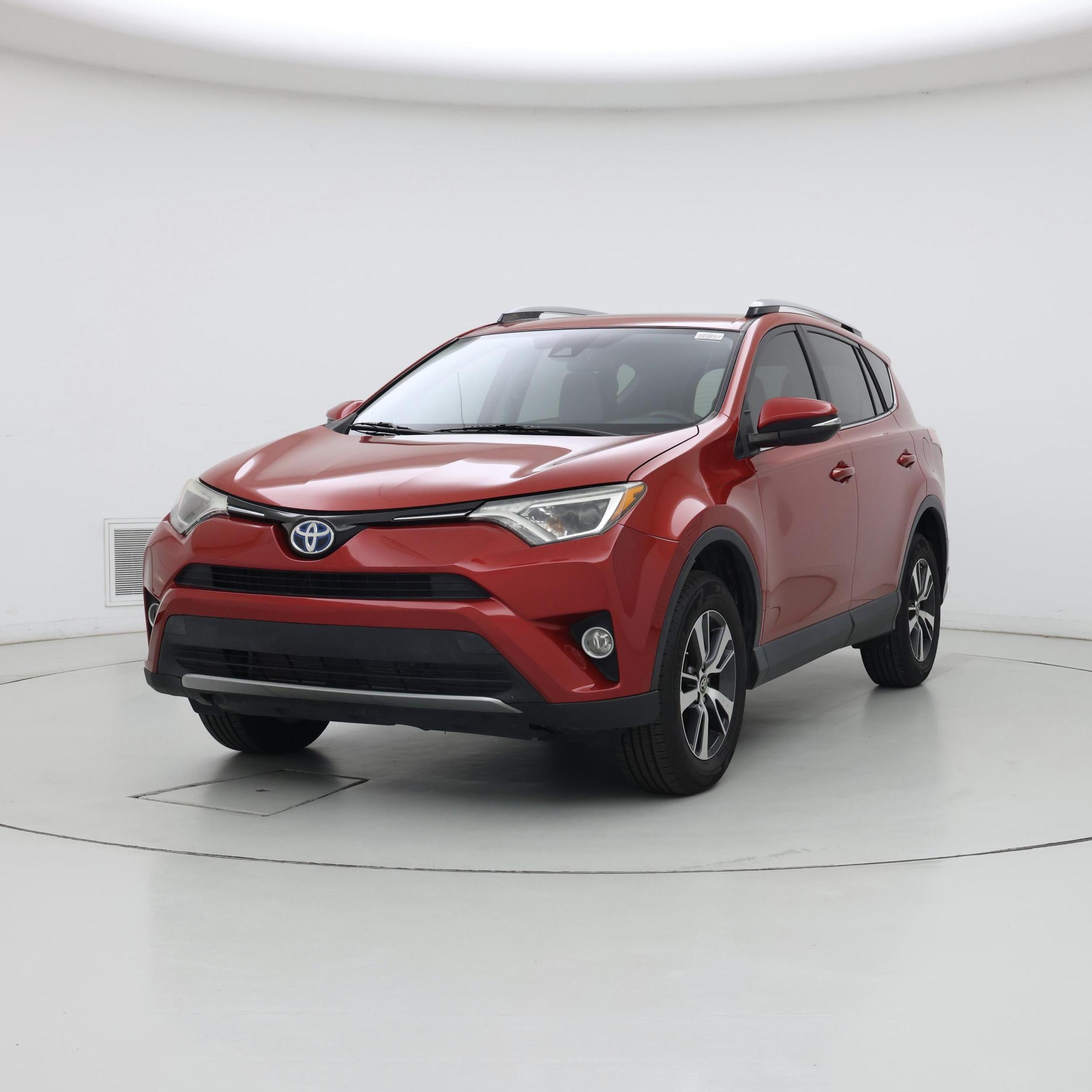 Thumbnail: 2017 Toyota RAV4 - 4