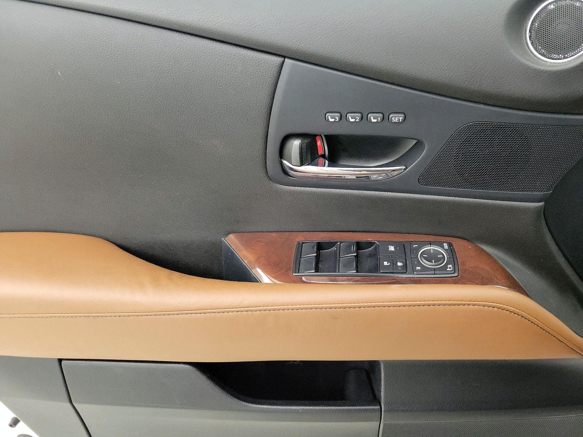 Thumbnail: 2015 Lexus RX - 12