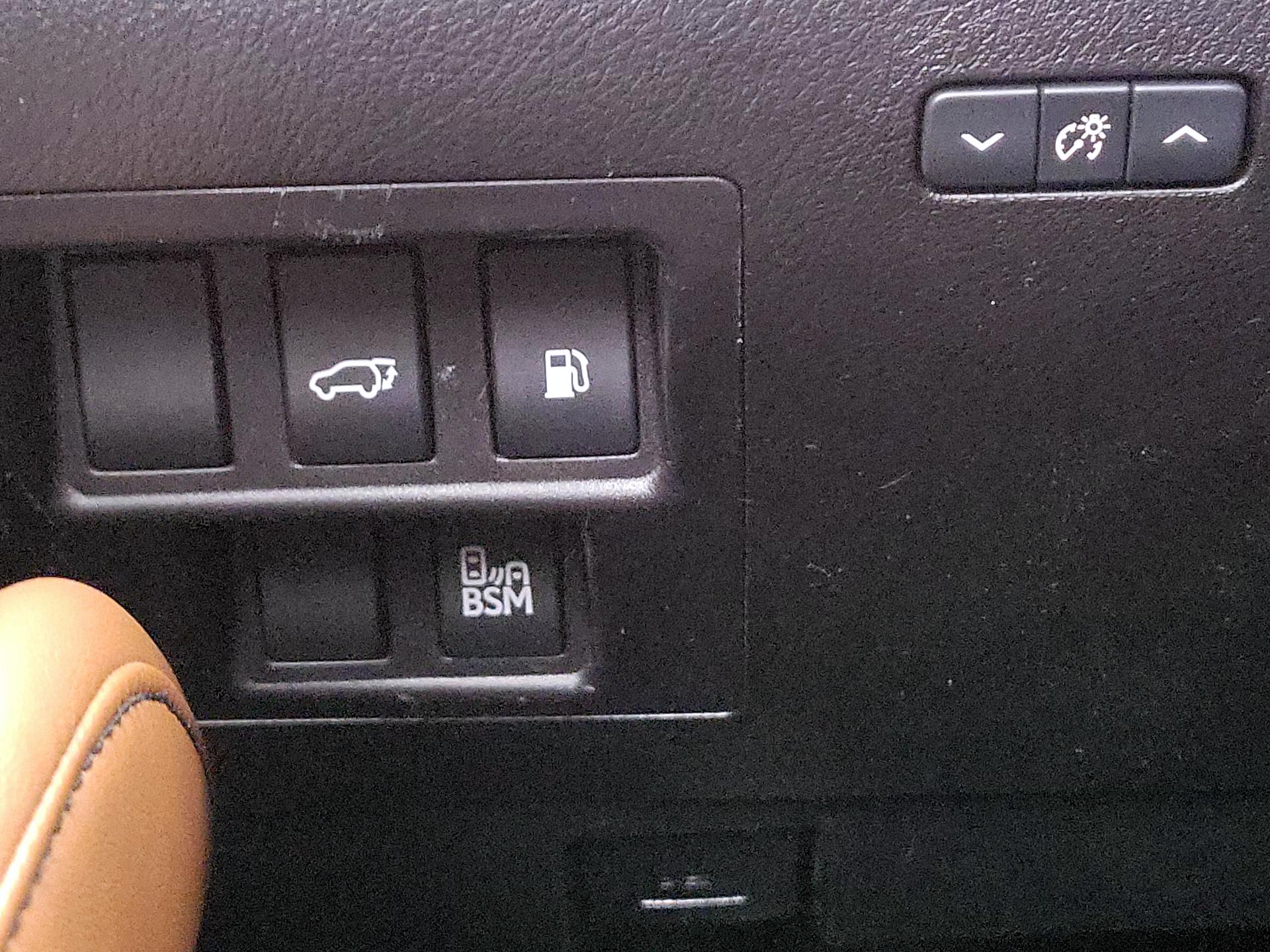 Thumbnail: 2015 Lexus RX - 13