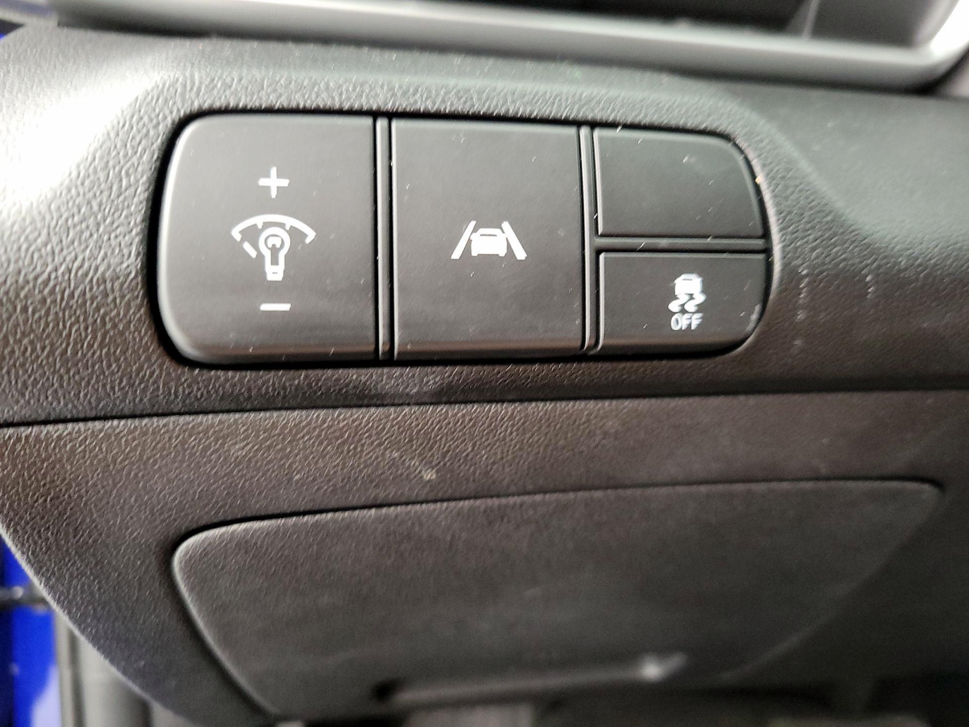 Thumbnail: 2023 Hyundai Elantra - 13