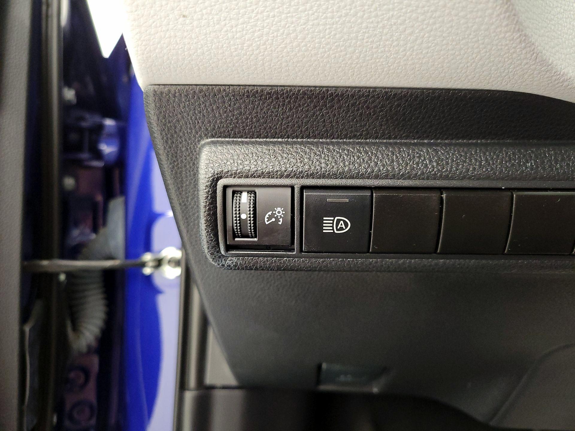 Thumbnail: 2020 Toyota Corolla - 13