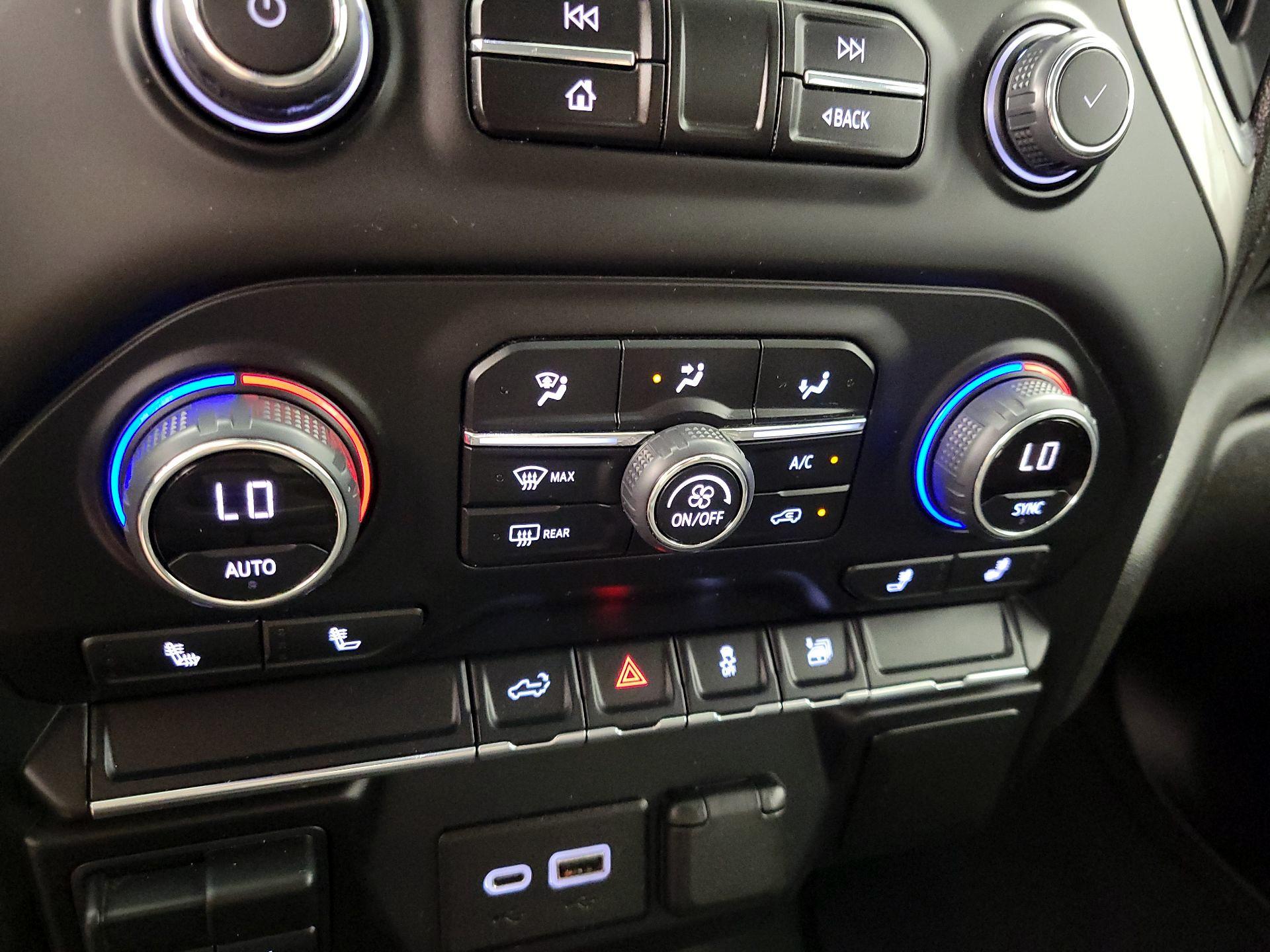 Thumbnail: 2021 Chevrolet Silverado 1500 - 16