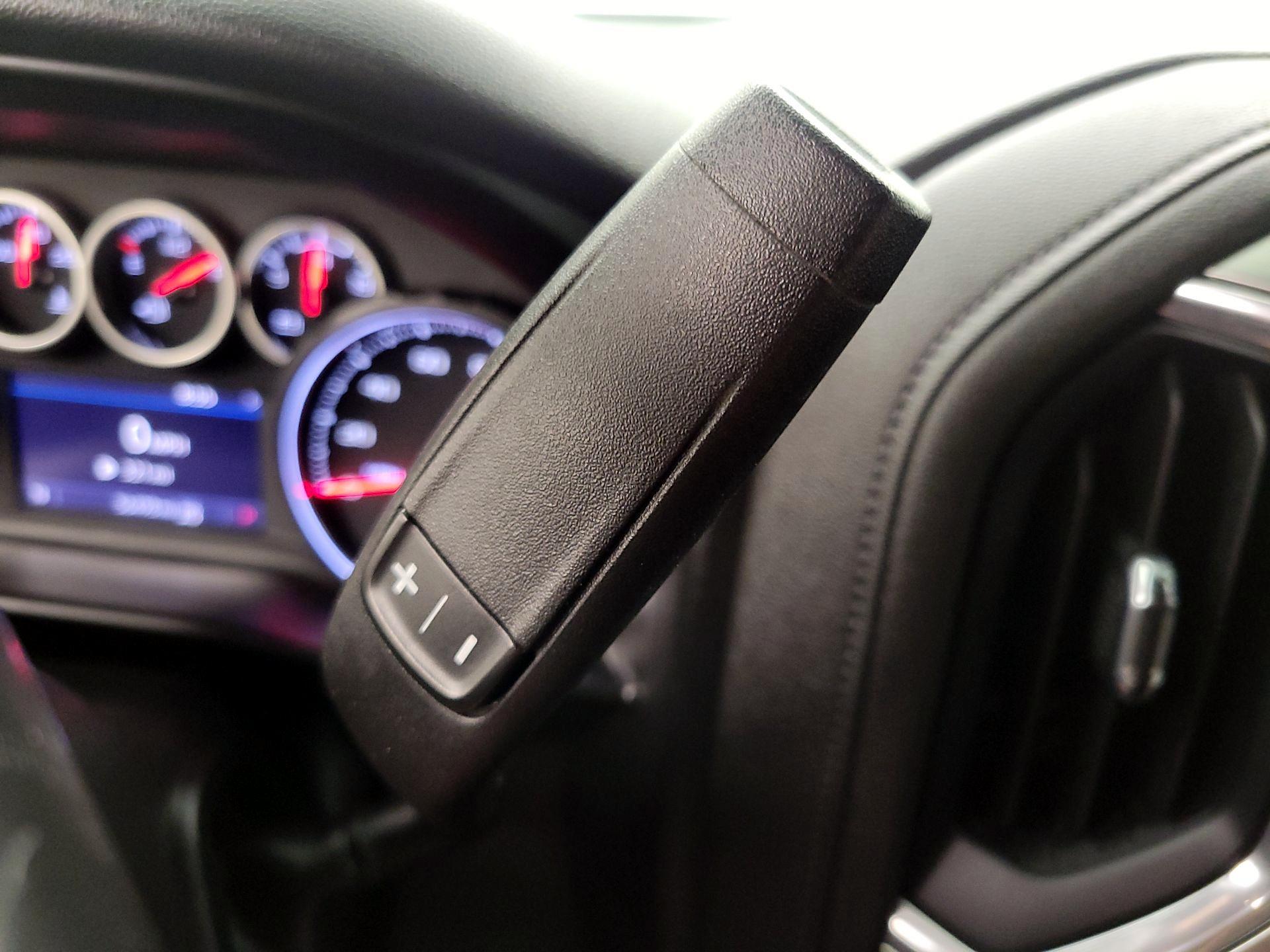 Thumbnail: 2021 Chevrolet Silverado 1500 - 17