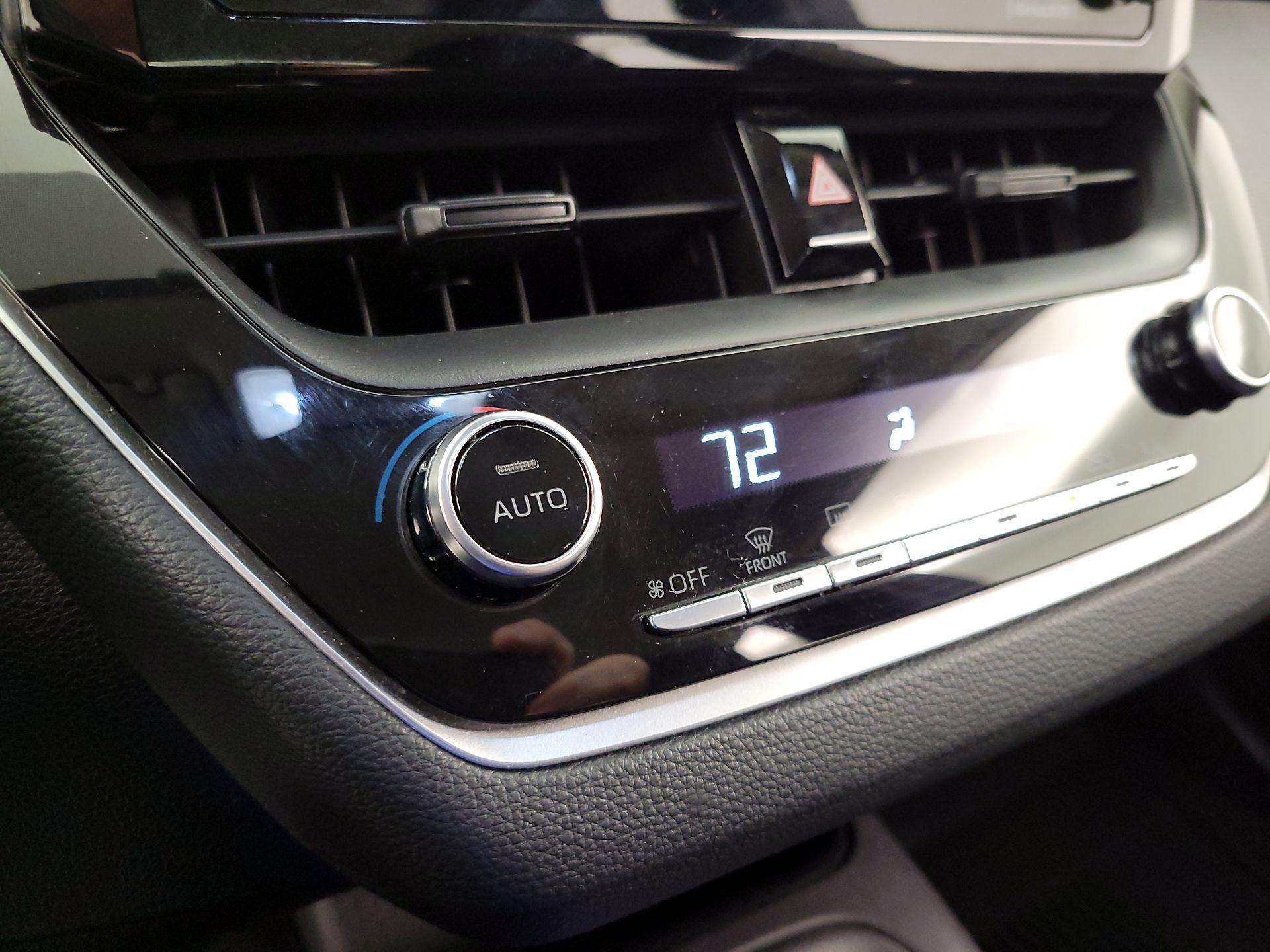 Thumbnail: 2022 Toyota Corolla - 16