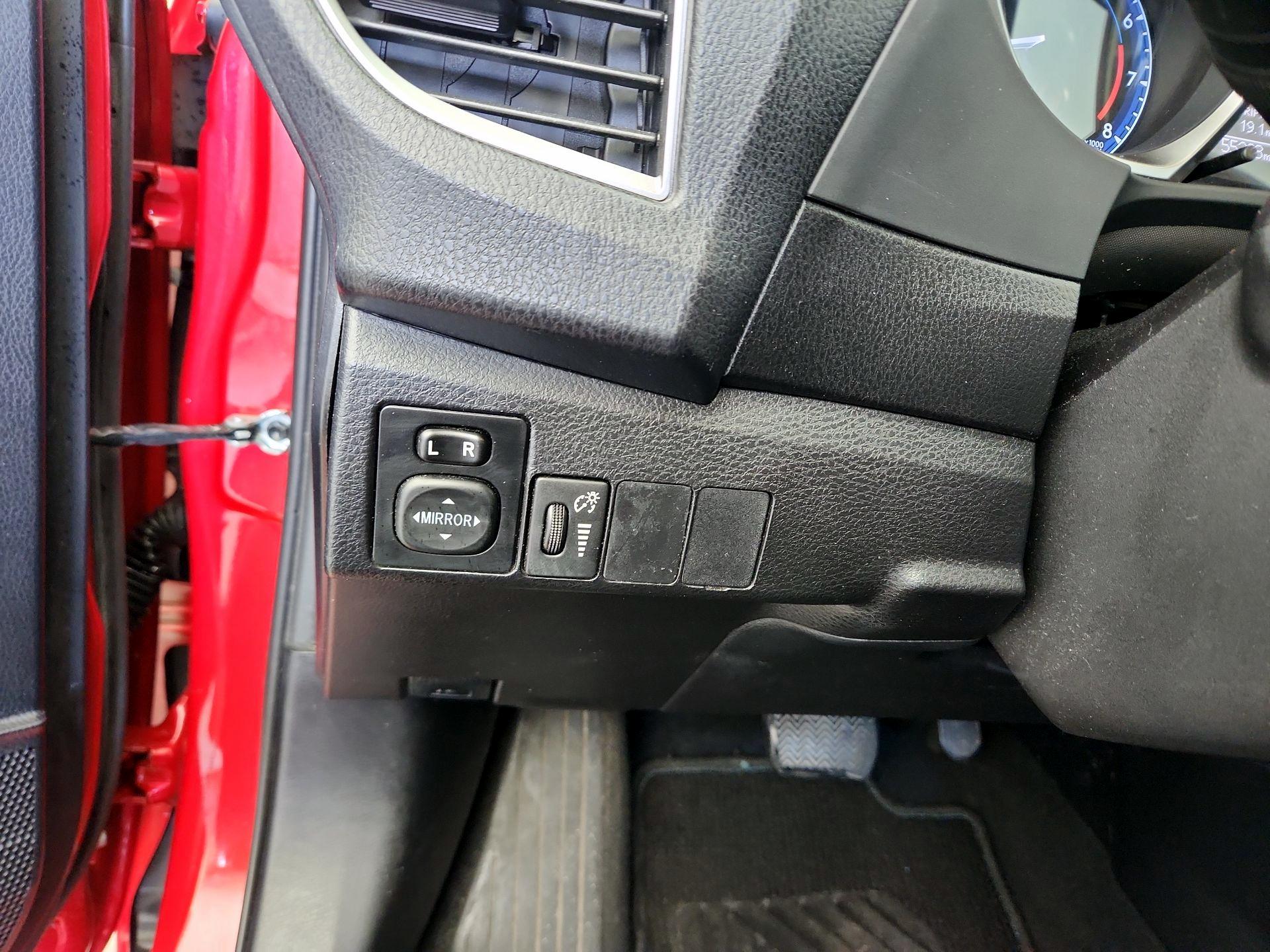 Thumbnail: 2014 Toyota Corolla - 13