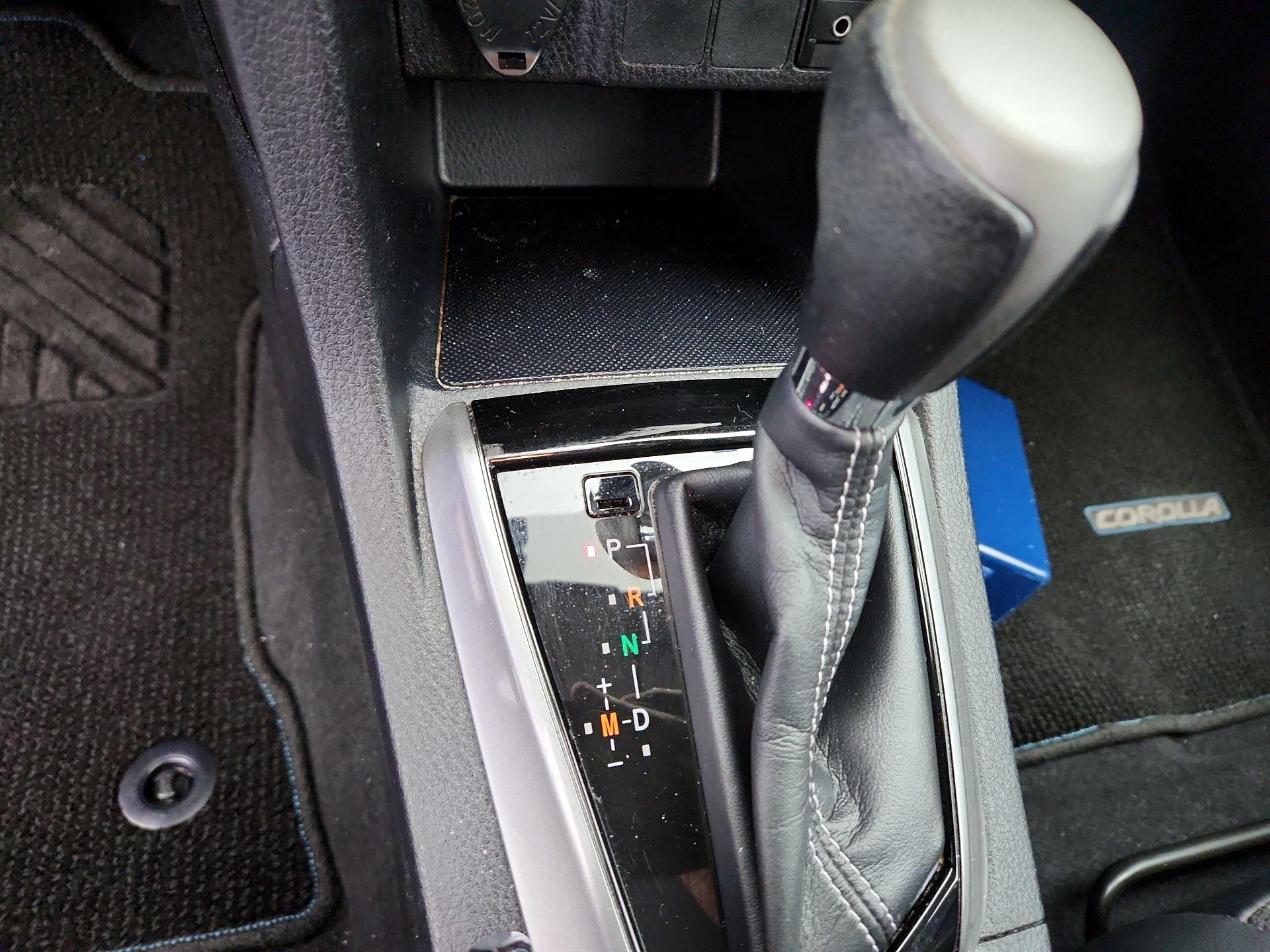 Thumbnail: 2014 Toyota Corolla - 17