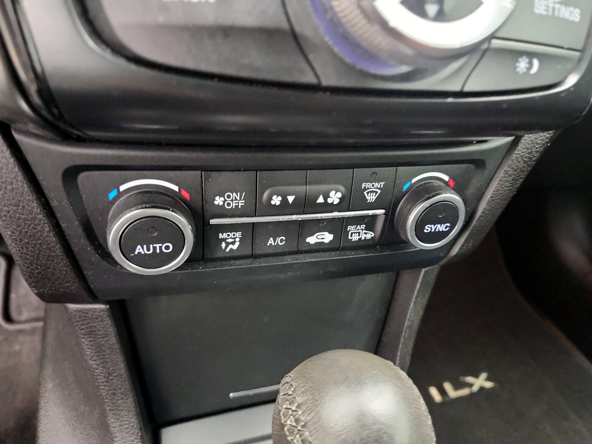 Thumbnail: 2019 Acura ILX - 16